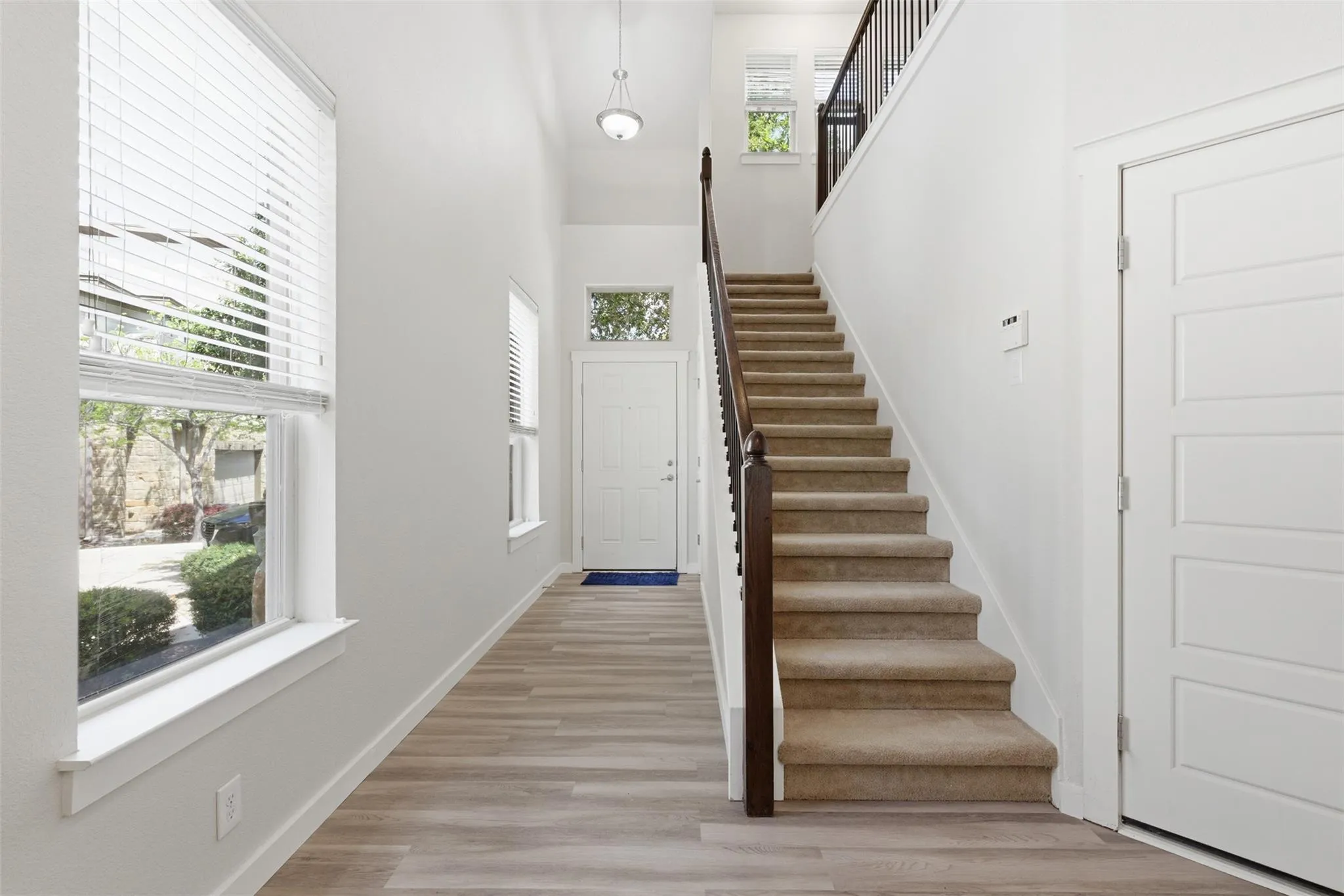 Photo 4 of 2101 RIVERS EDGE WAY #22