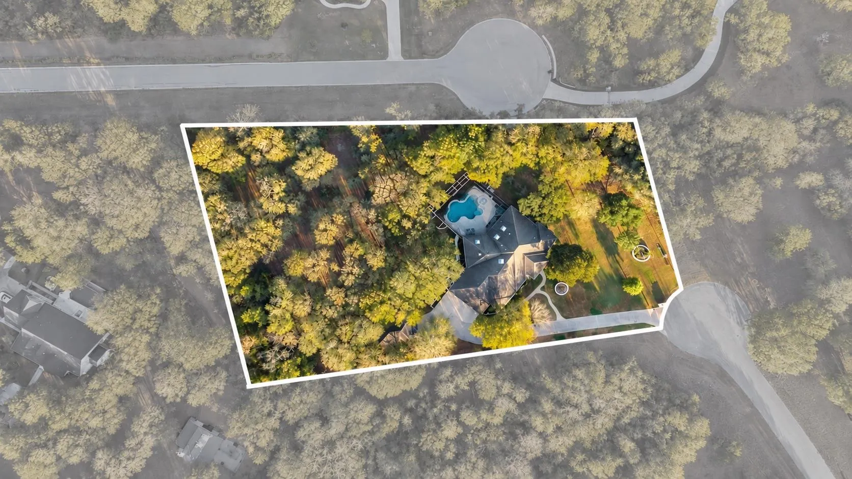 Photo 3 of 142 LLANO CT