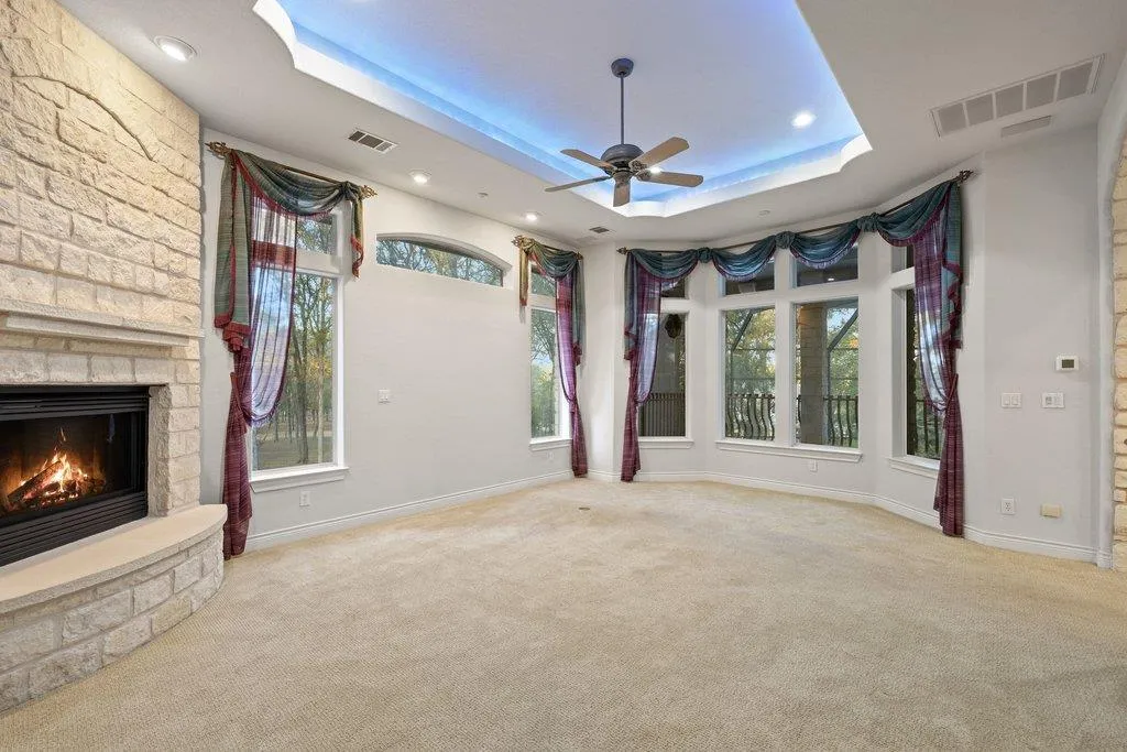 Photo 5 of 142 LLANO CT