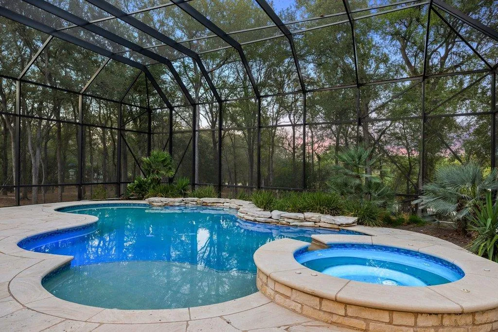 Photo 2 of 142 LLANO CT