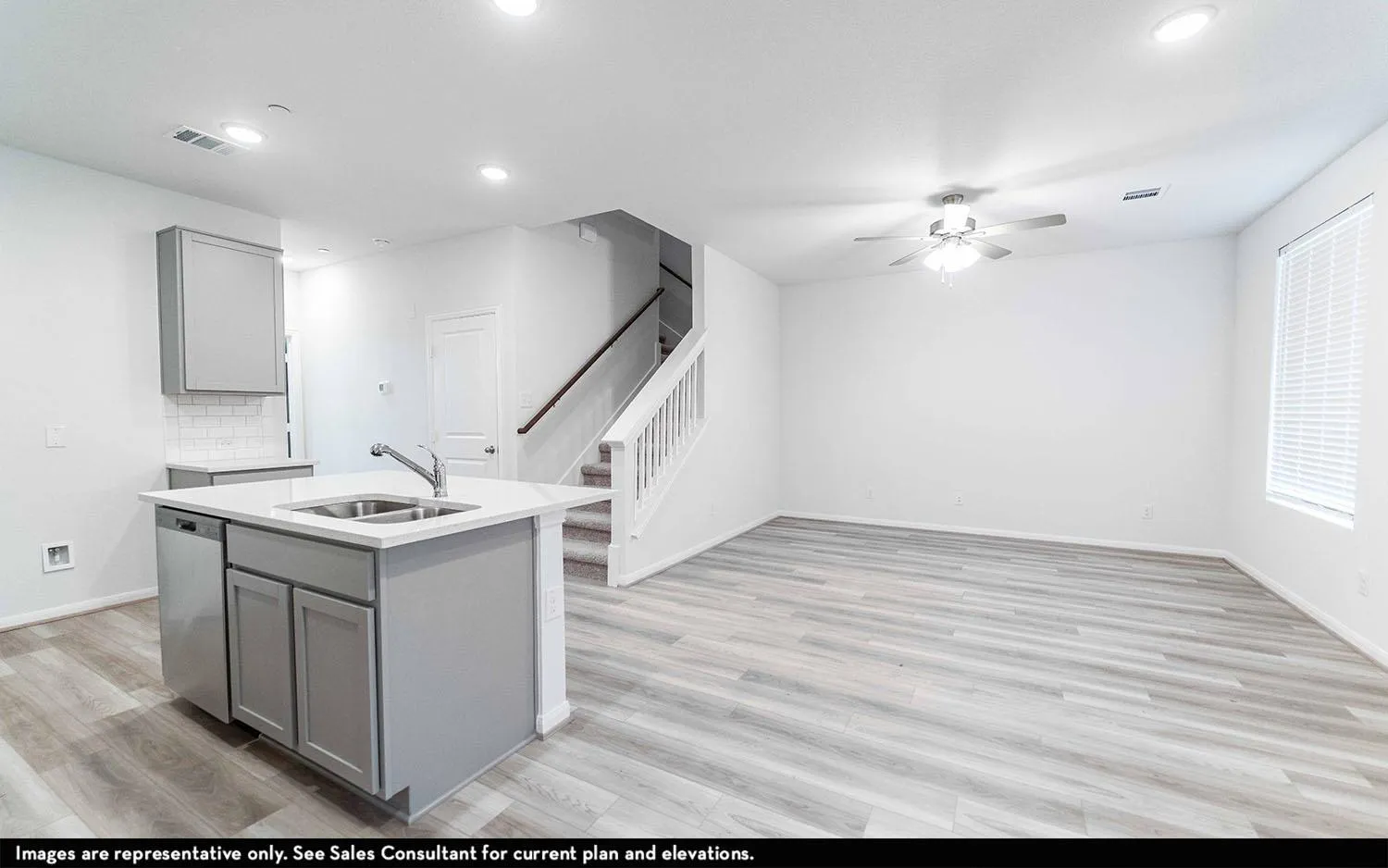 Photo 5 of 500 MUNICIPAL DR #403