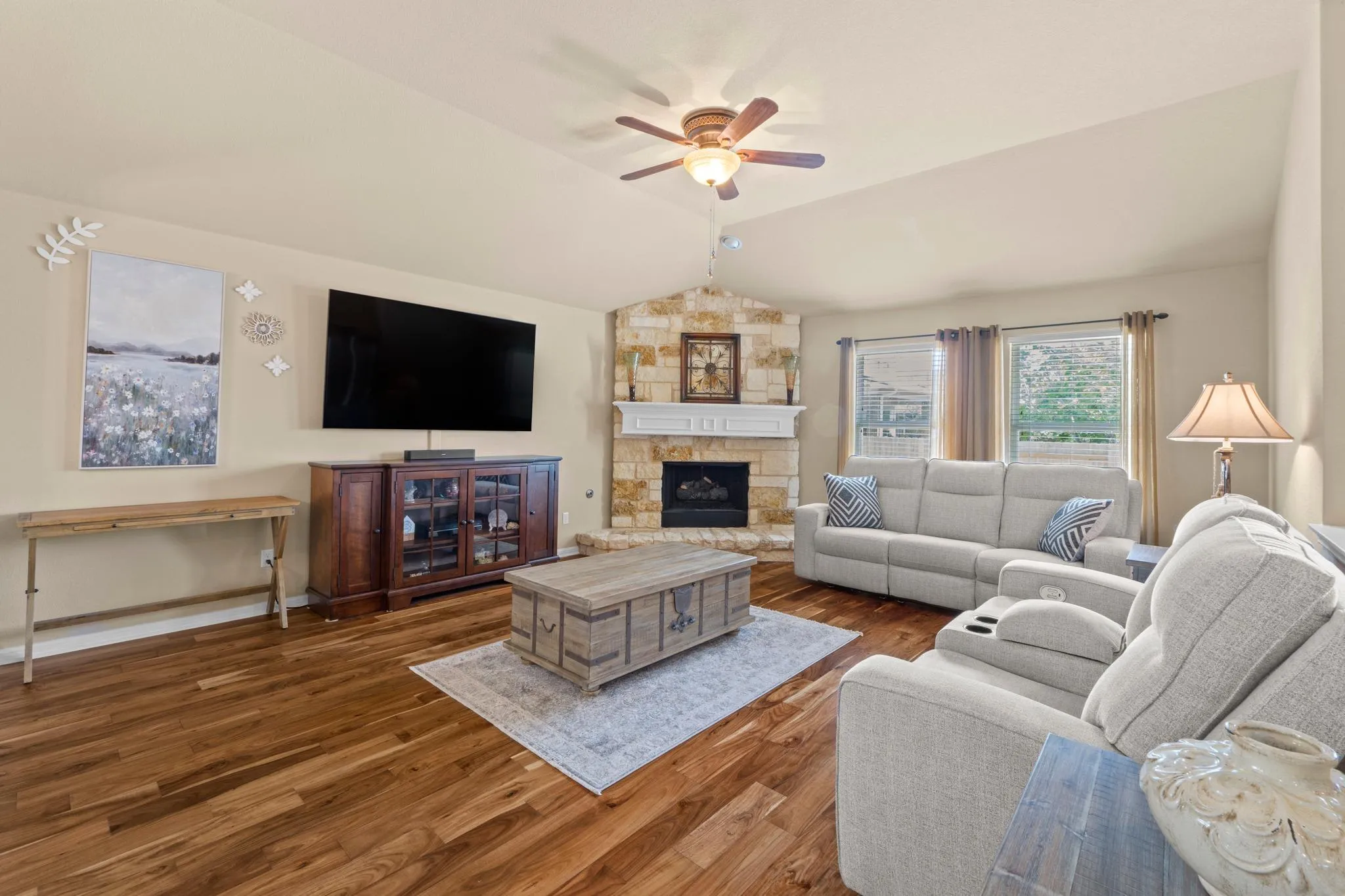 Photo 5 of 20525 JACKIES RANCH BLVD