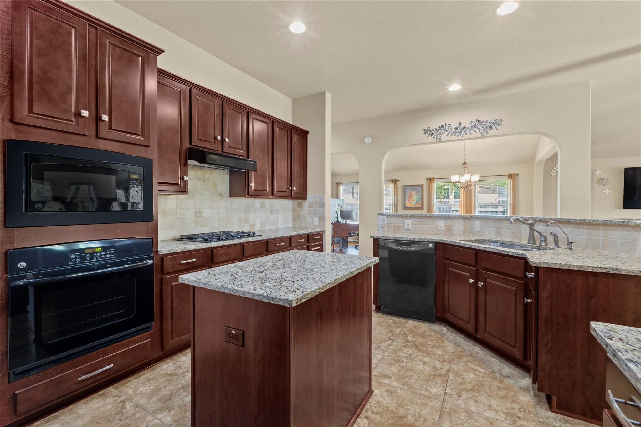 Photo 4 of 20525 JACKIES RANCH BLVD