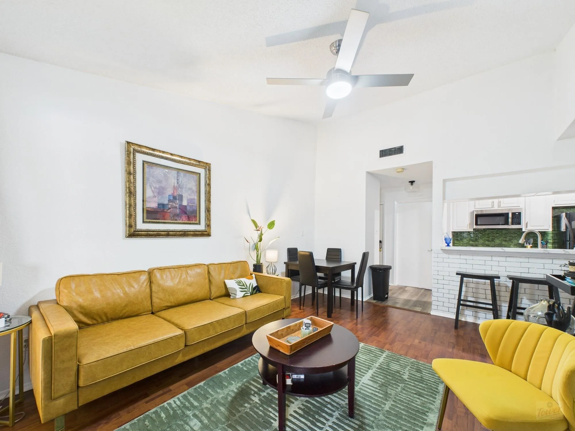 Photo 2 of 806 W 24TH ST #300