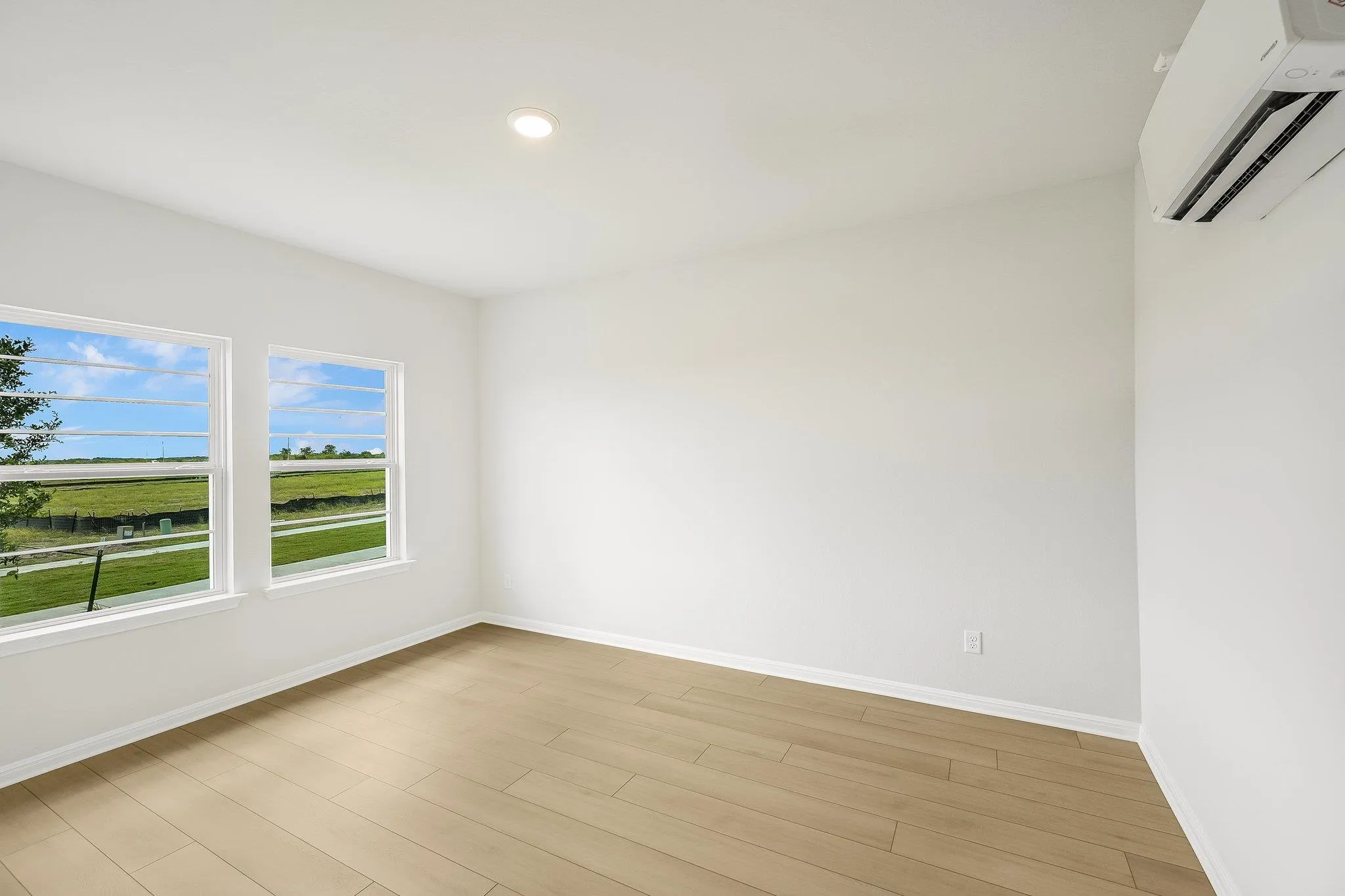 Photo 2 of 8601 DONGAN DR