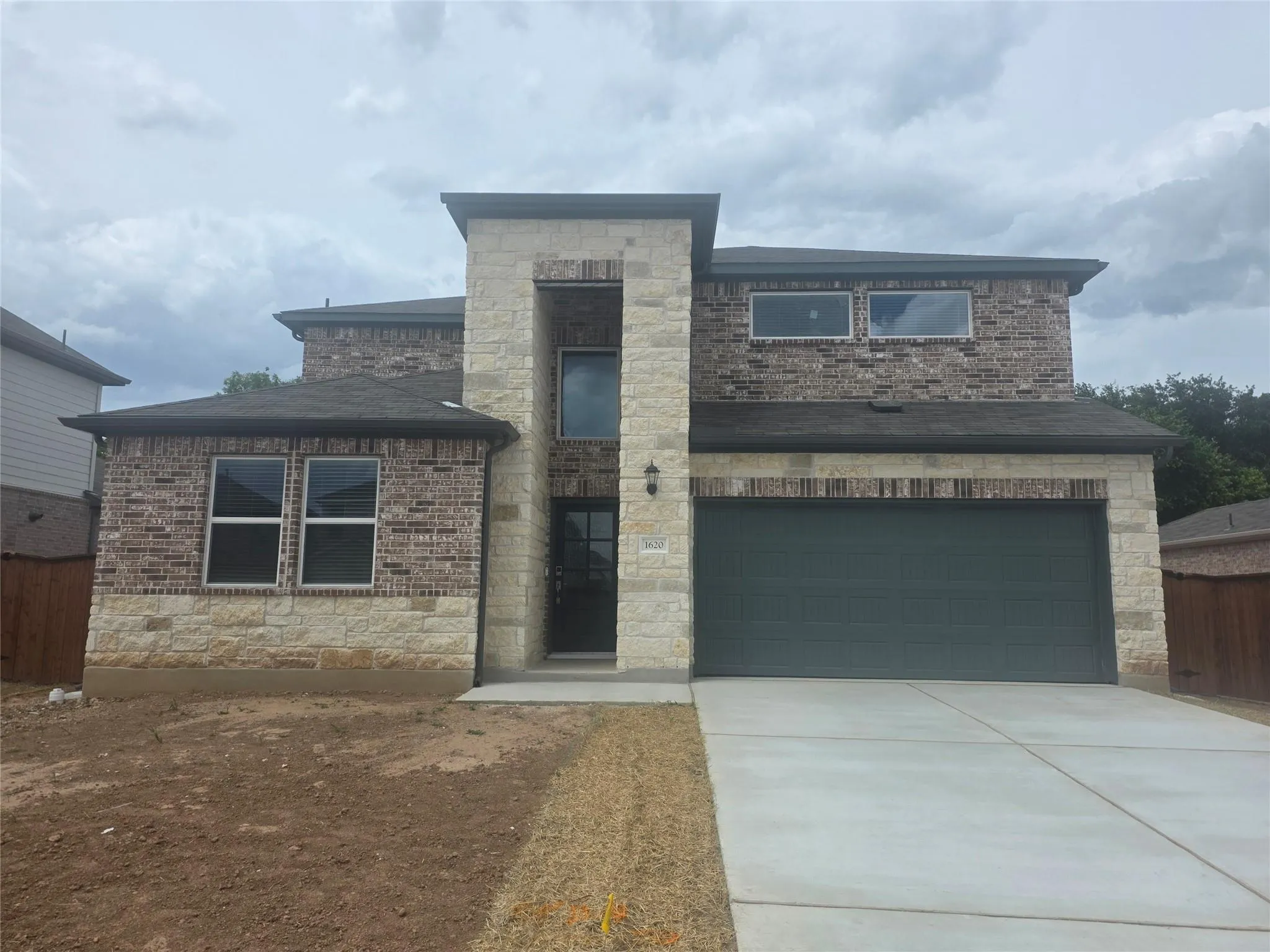 Photo 3 of 1620 LORANT LN