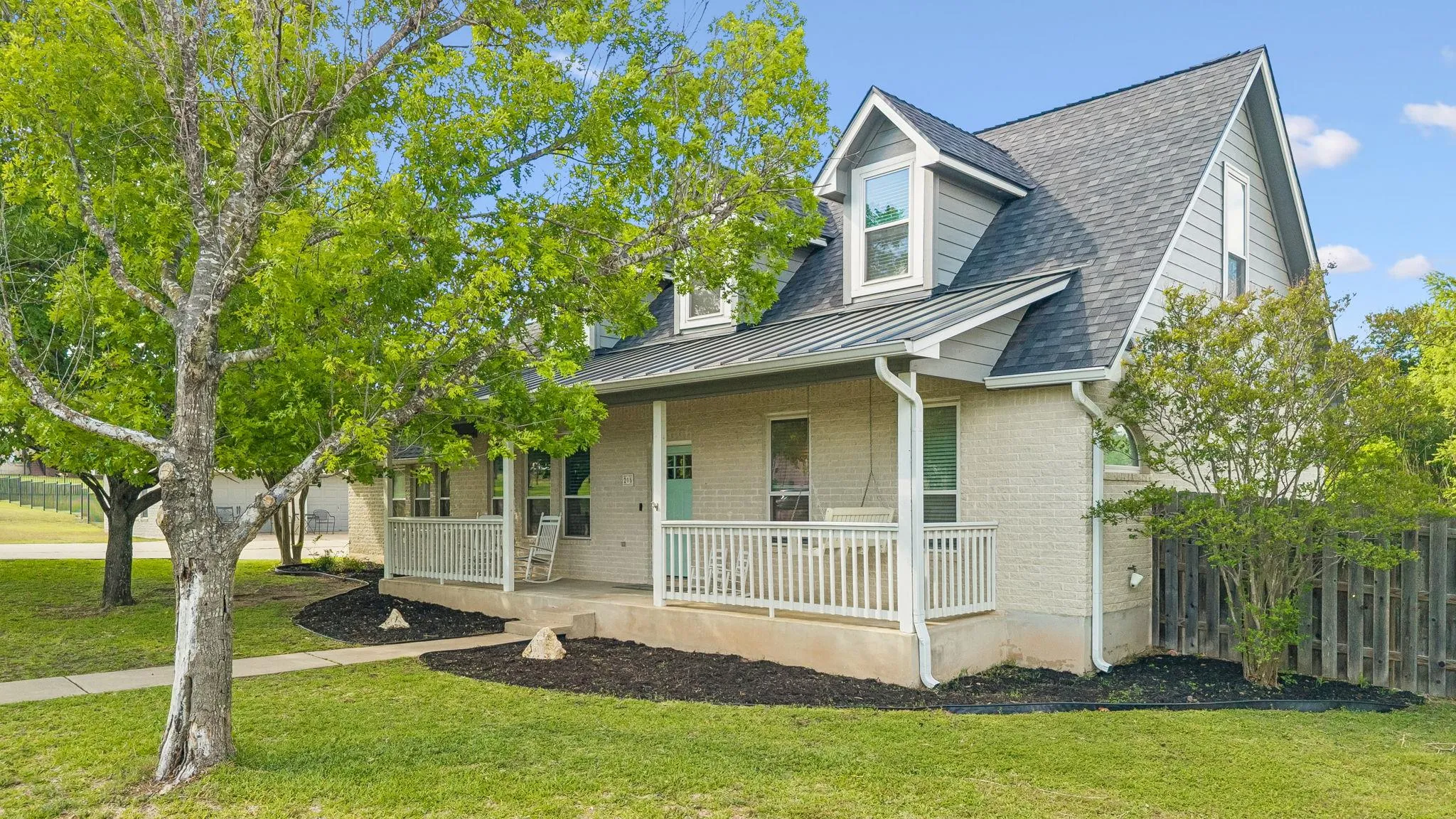 Photo 4 of 205 MORNINGSIDE CIR