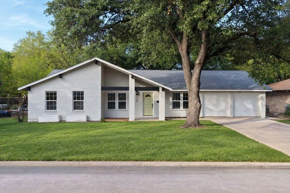 Photo of 3100 LYNRIDGE DR, Austin, TX, 78723