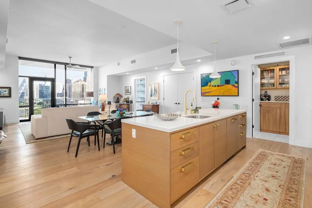 Photo of 70 RAINEY ST #1306, Austin, 78701