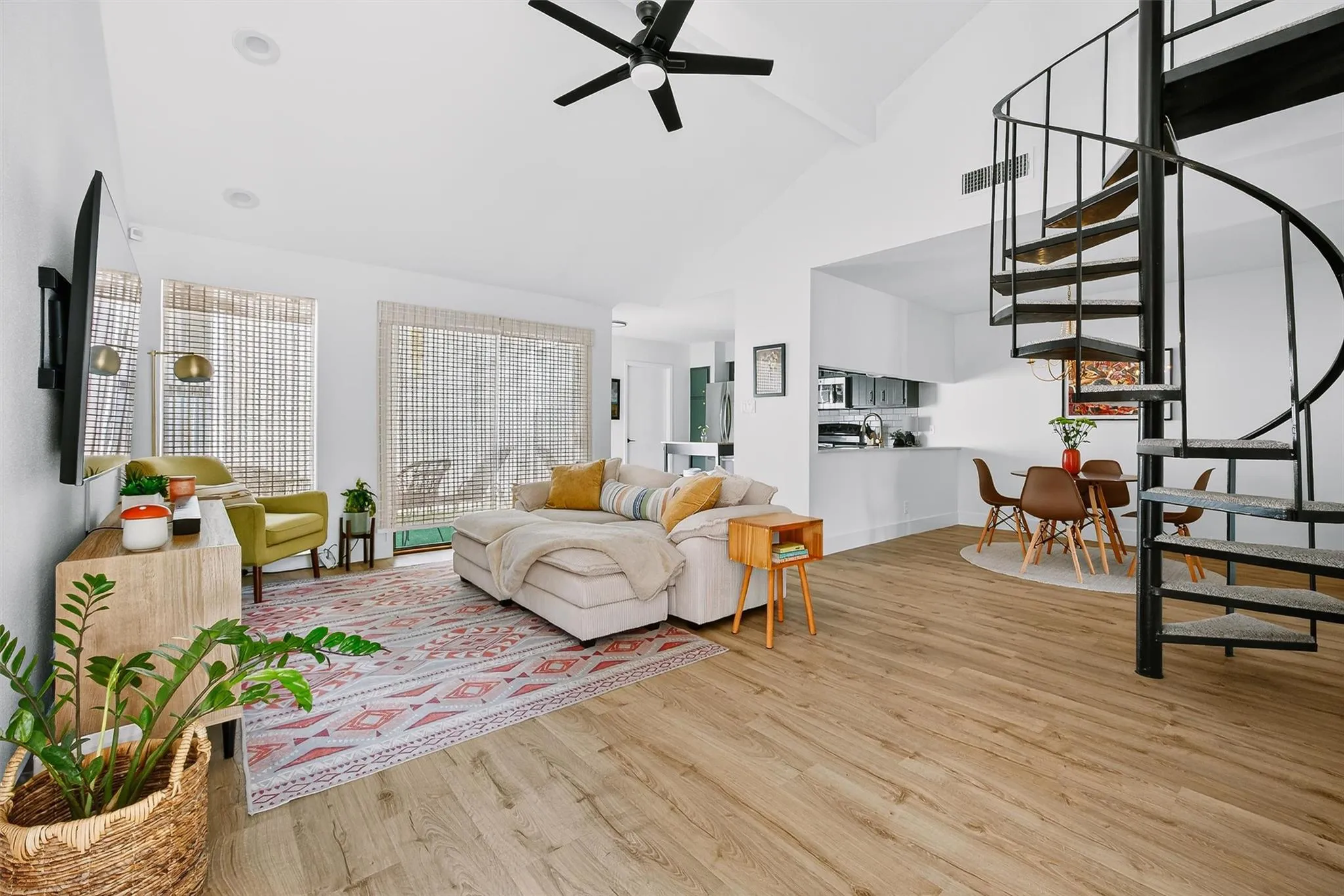 Photo 3 of 1727 TIMBER RIDGE DR