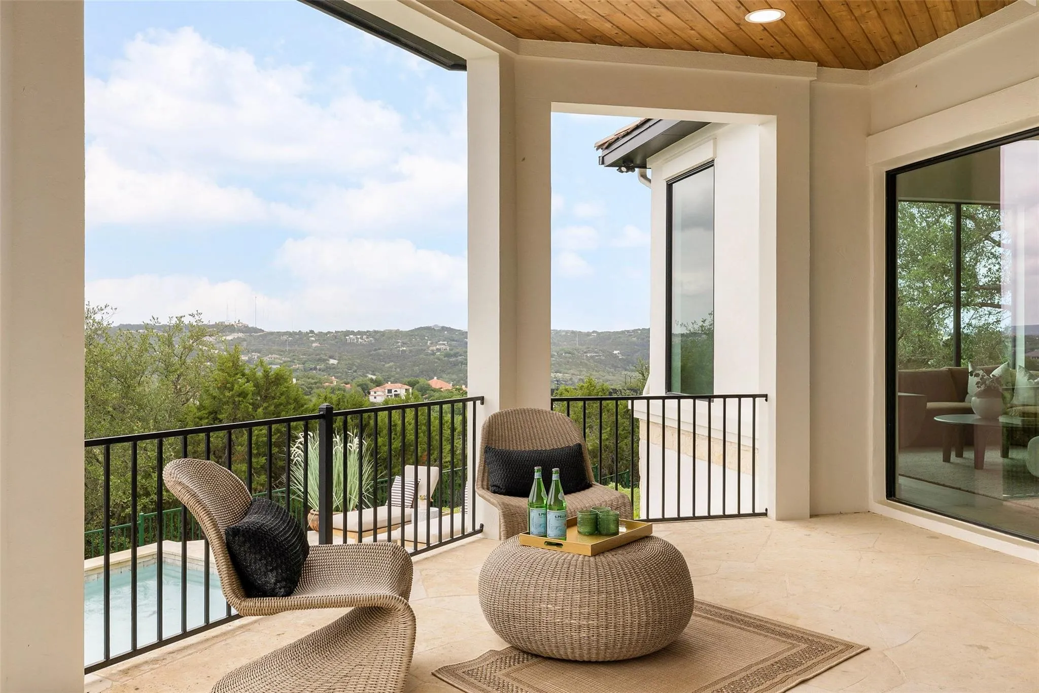 Photo 3 of 2300 BARTON CREEK BLVD #15