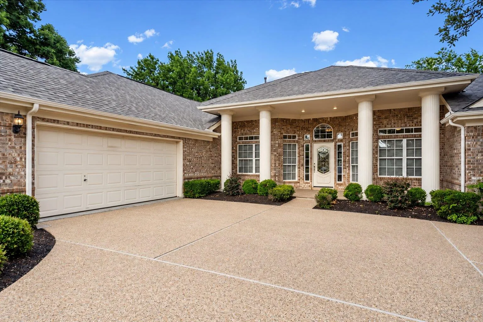 Photo 3 of 5118 PRAIRIE DUNES DR