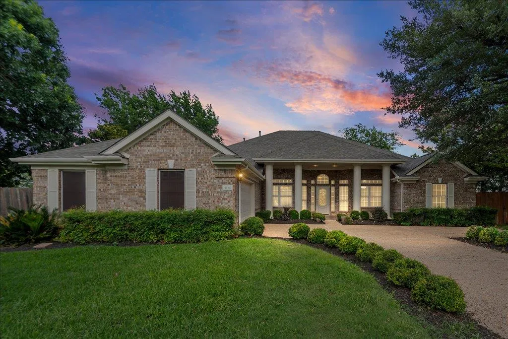 Photo of 5118 PRAIRIE DUNES DR, Austin, TX, 78747