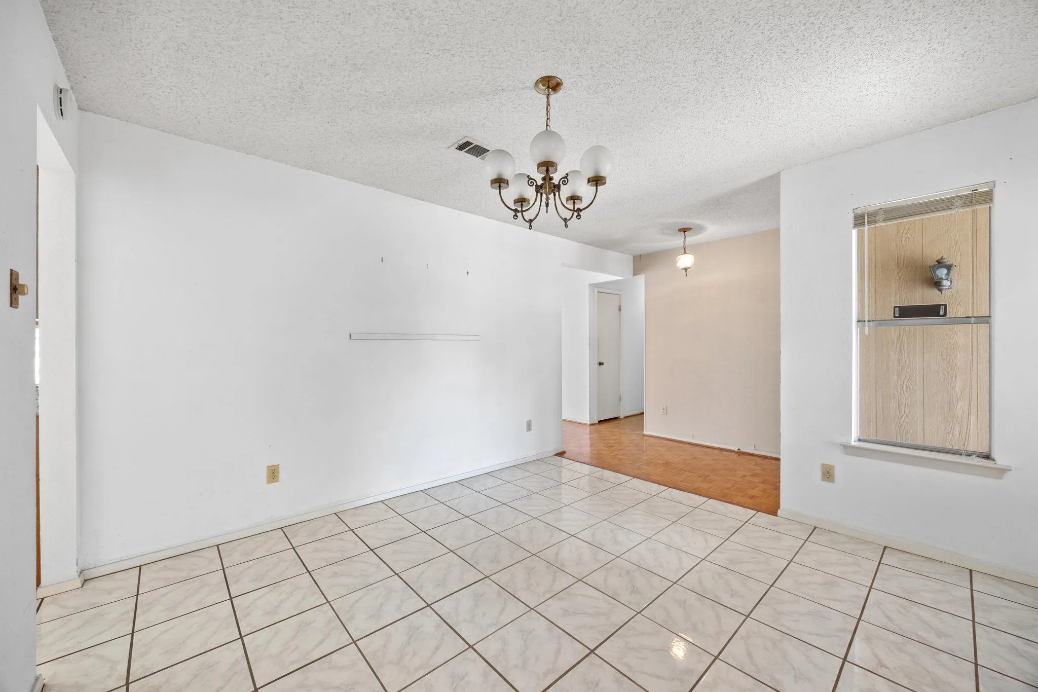 Photo 5 of 2110 TREDE DR