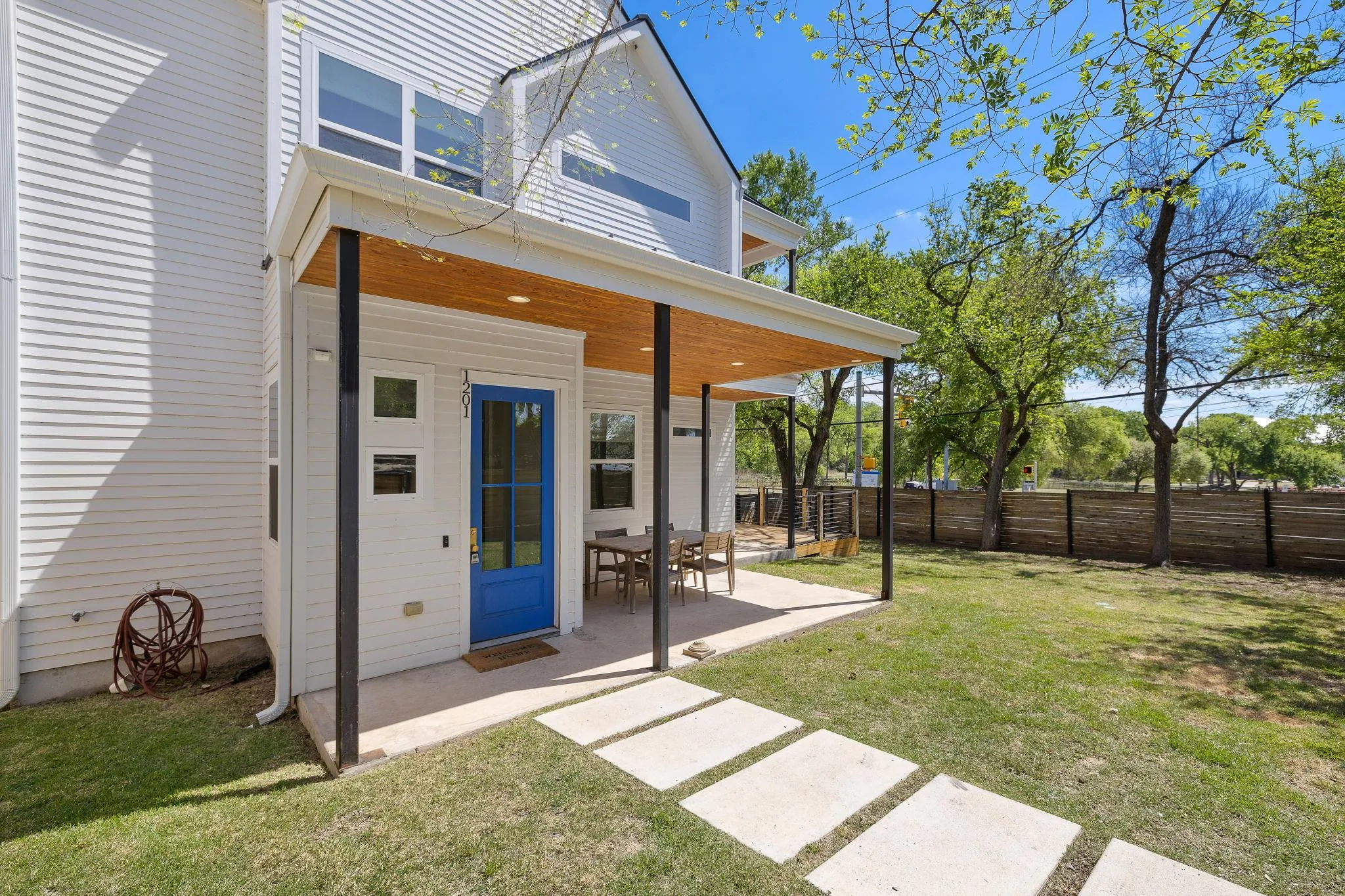 Photo 2 of 1201 LUNA ST #1201