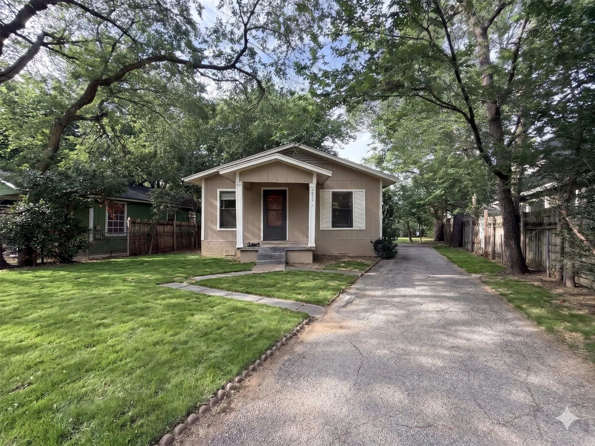 Photo of 2710 E 3RD ST, Austin, TX, 78702