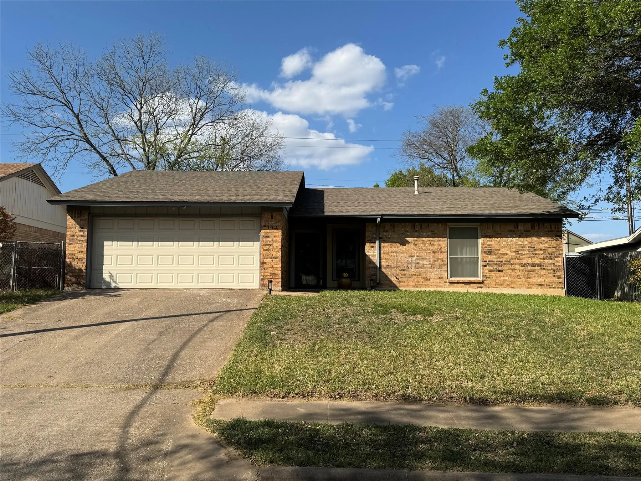 Photo of 102 SKYLOOP DR, Austin, TX, 78745