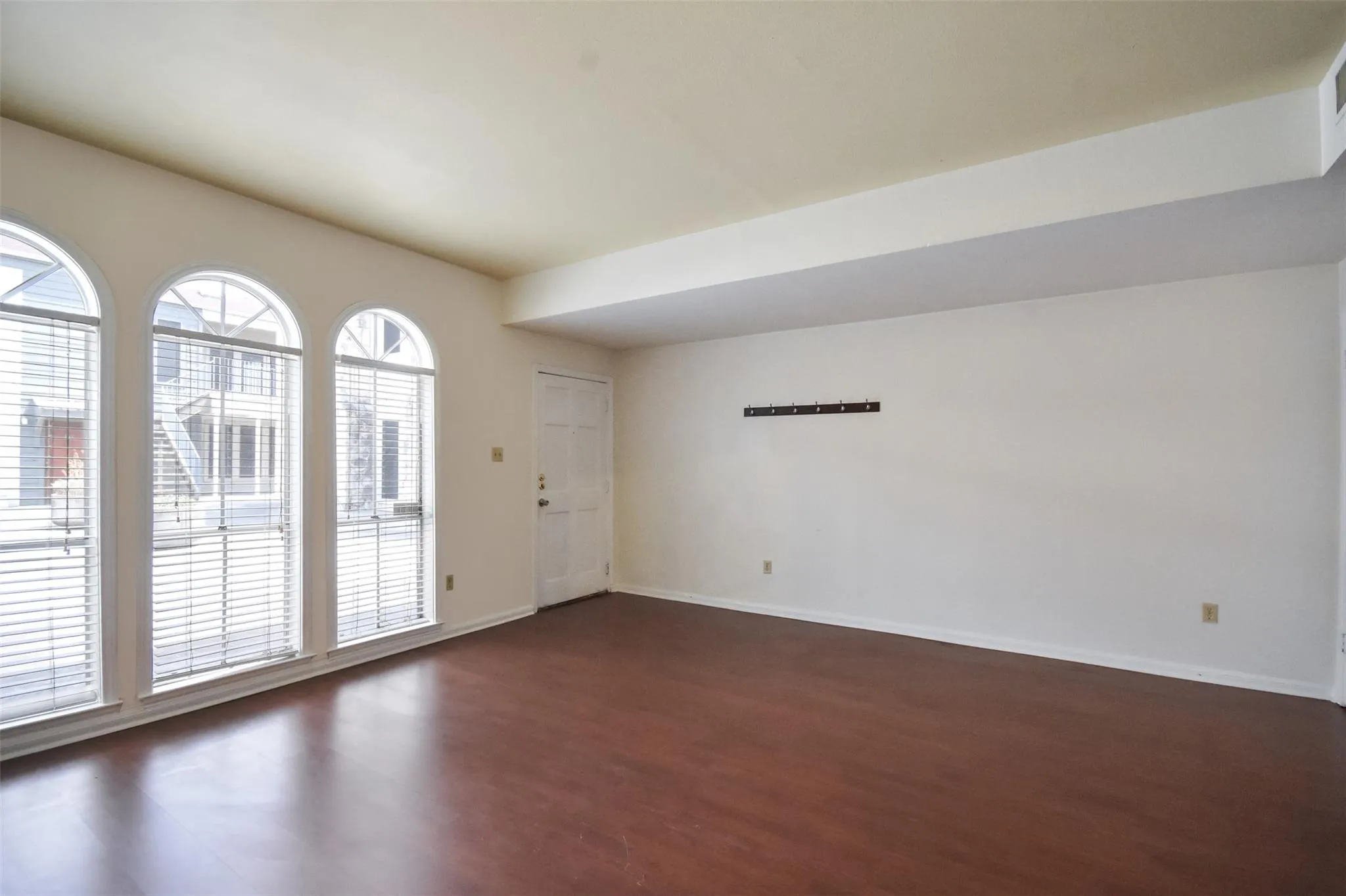 Photo 4 of 2529 RIO GRANDE ST #85