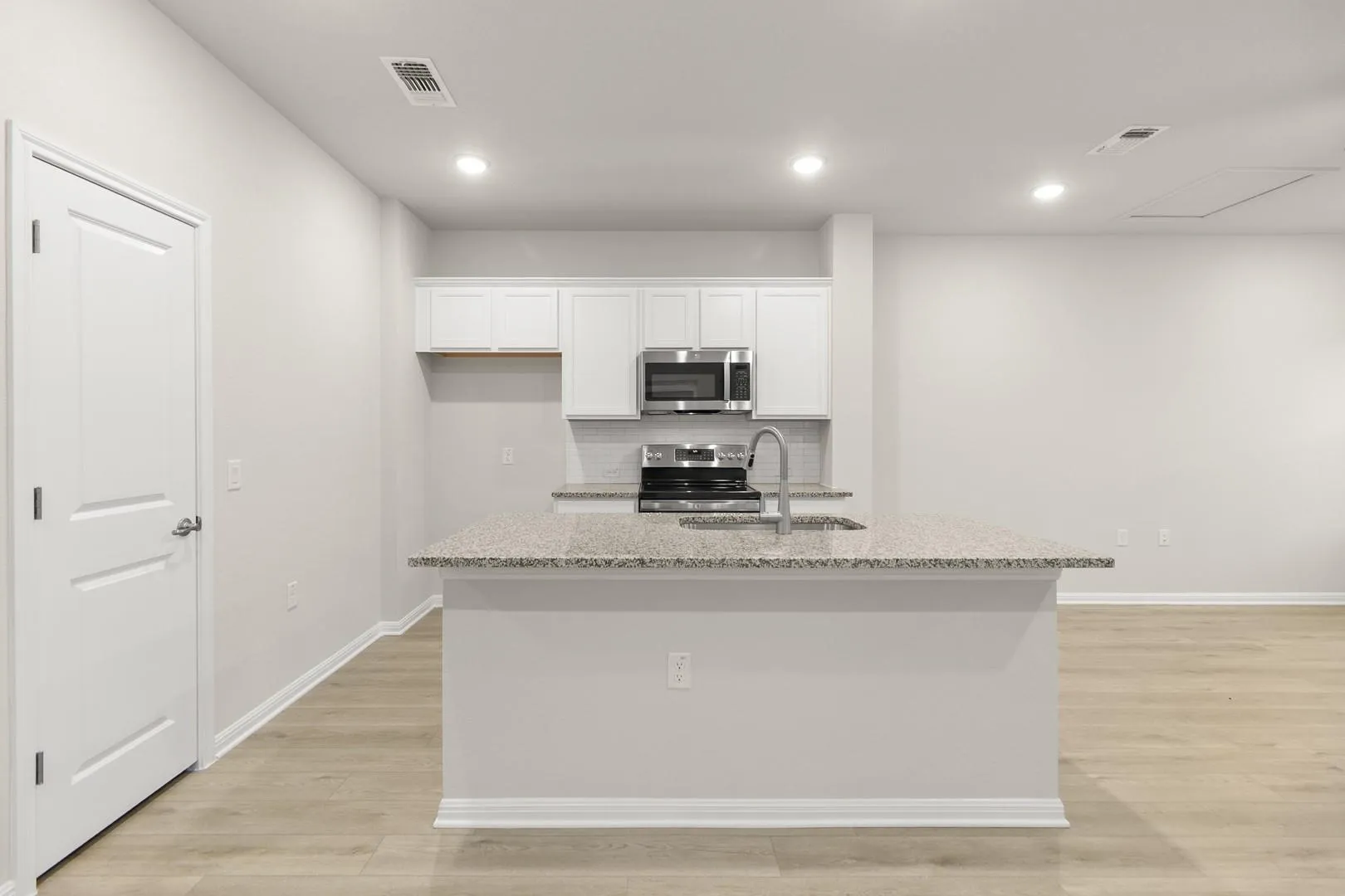 Photo 4 of 16806 SONOMA BREEZE DR