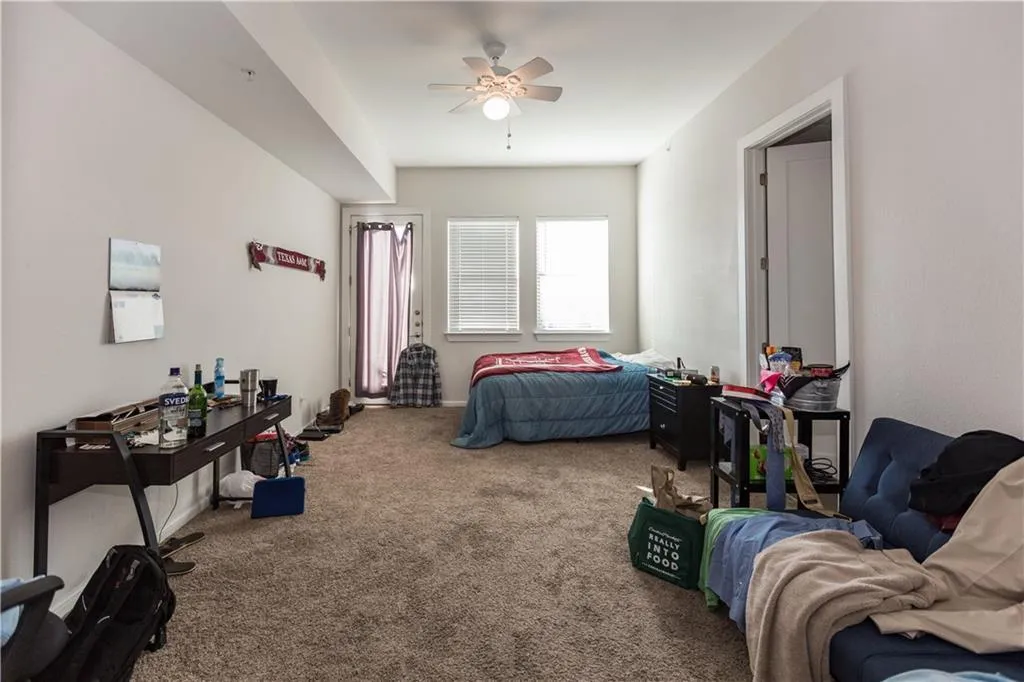 Photo 4 of 2708 SAN PEDRO ST #302