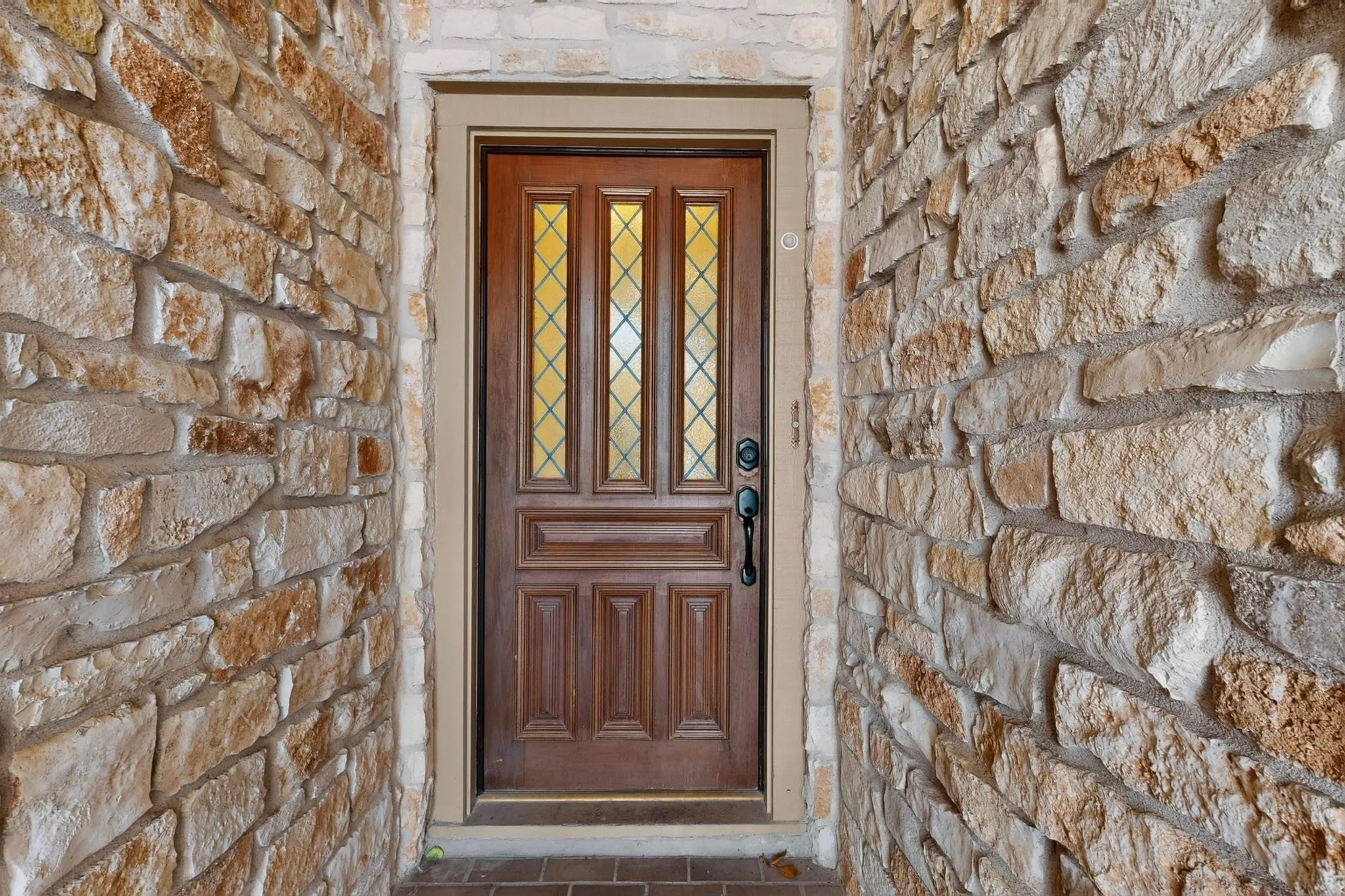 Photo 2 of 9202 AMBERWOOD CV
