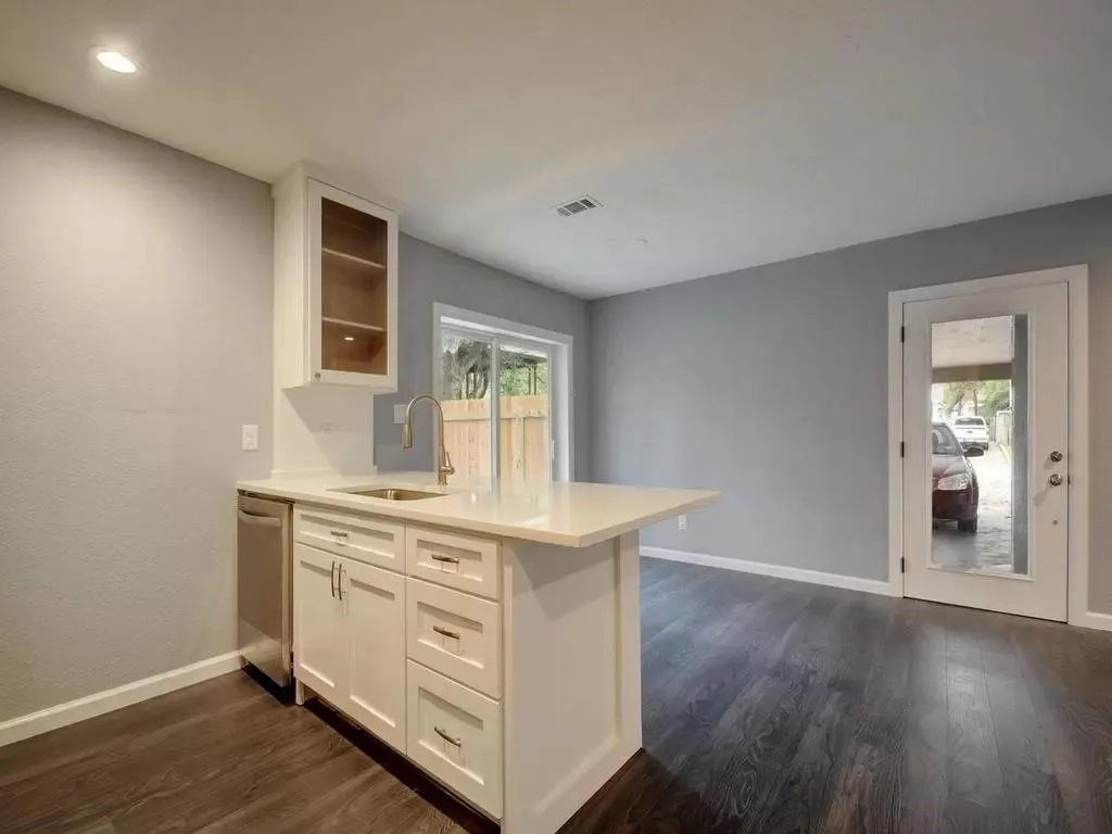 Photo of 4702 DUVAL ST, Austin, TX, 78751