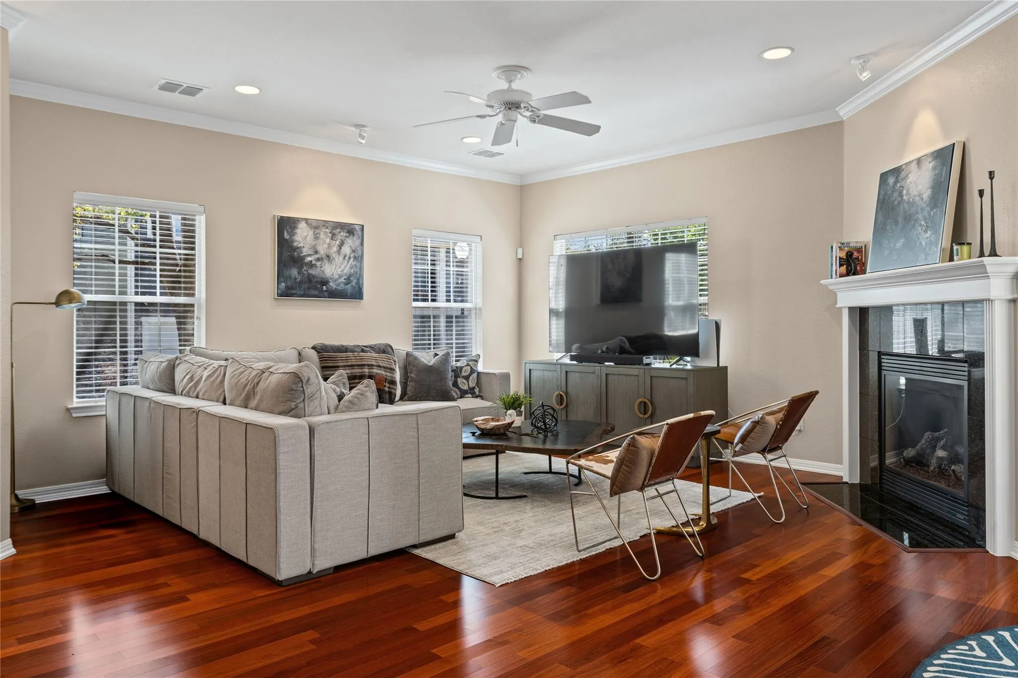 Photo 5 of 411 W ST ELMO RD #24
