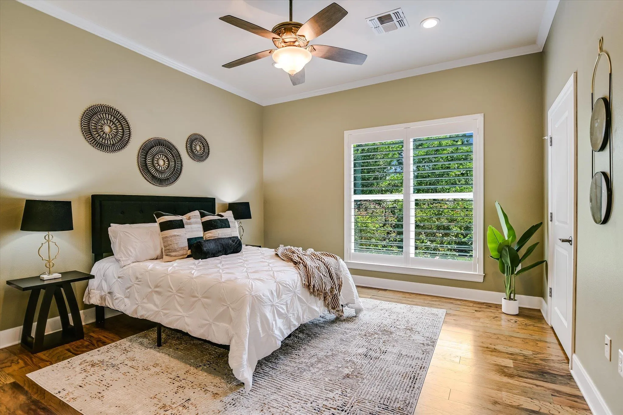 Photo 5 of 1218 HAVEN LN #102
