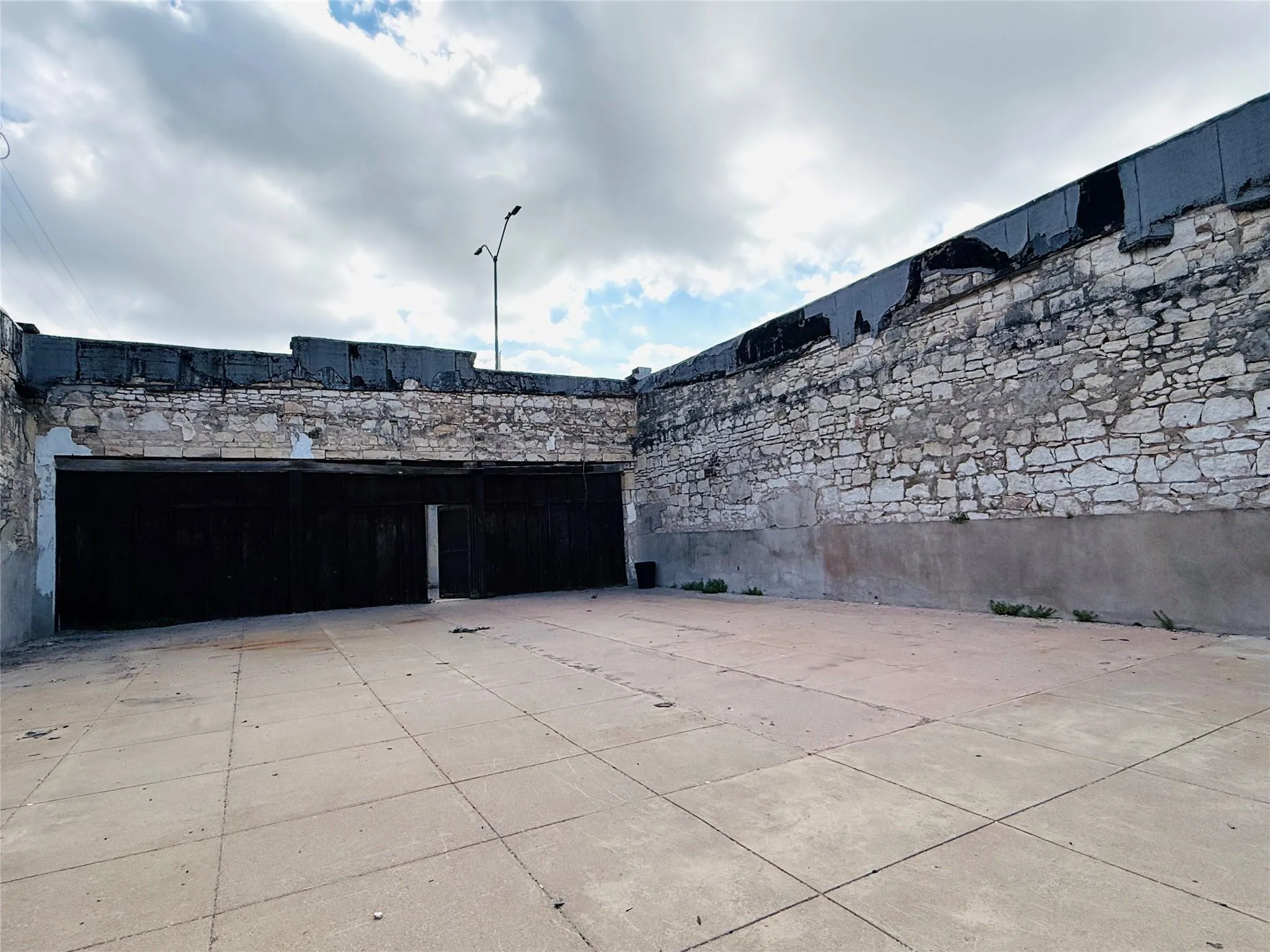Photo 3 of 107 N MAIN ST