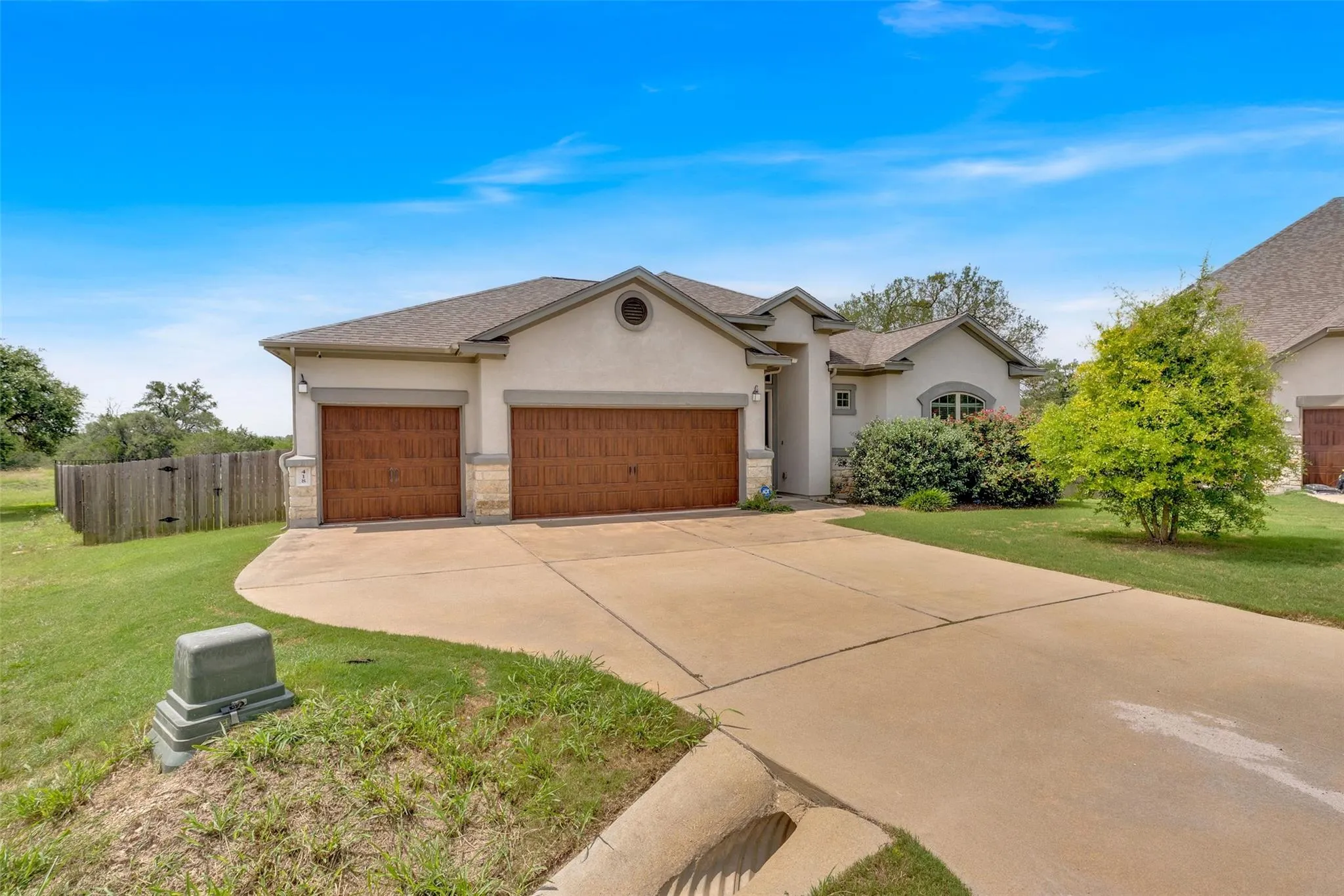 Photo 3 of 418 QUARTZ DR