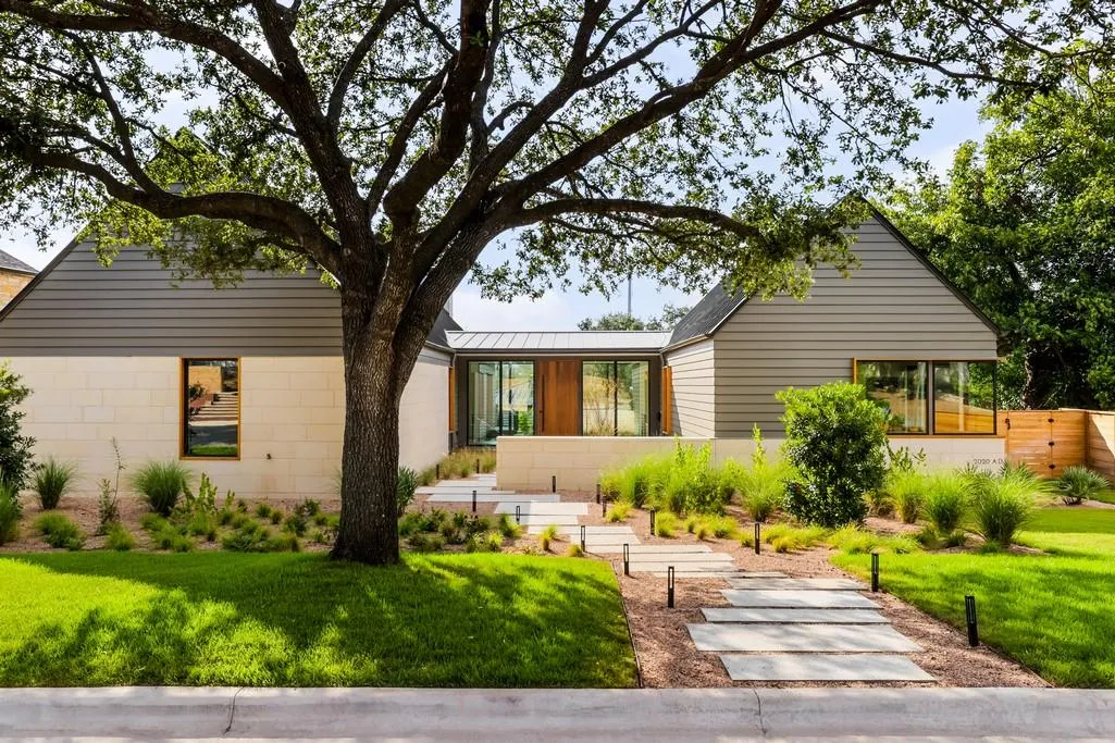 Photo of 2308 HARTFORD RD, Austin, 78703