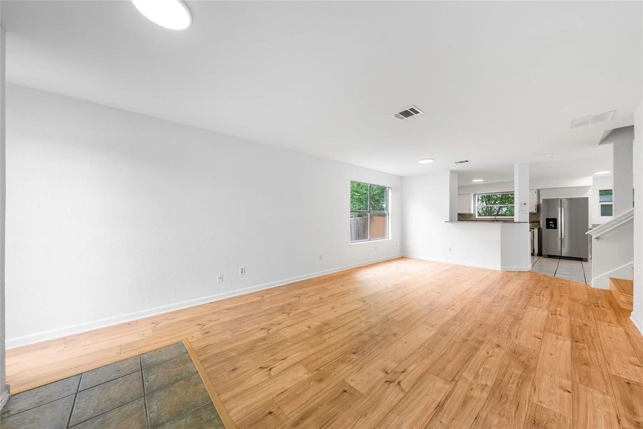 Photo 5 of 13701 CAMBOURNE DR