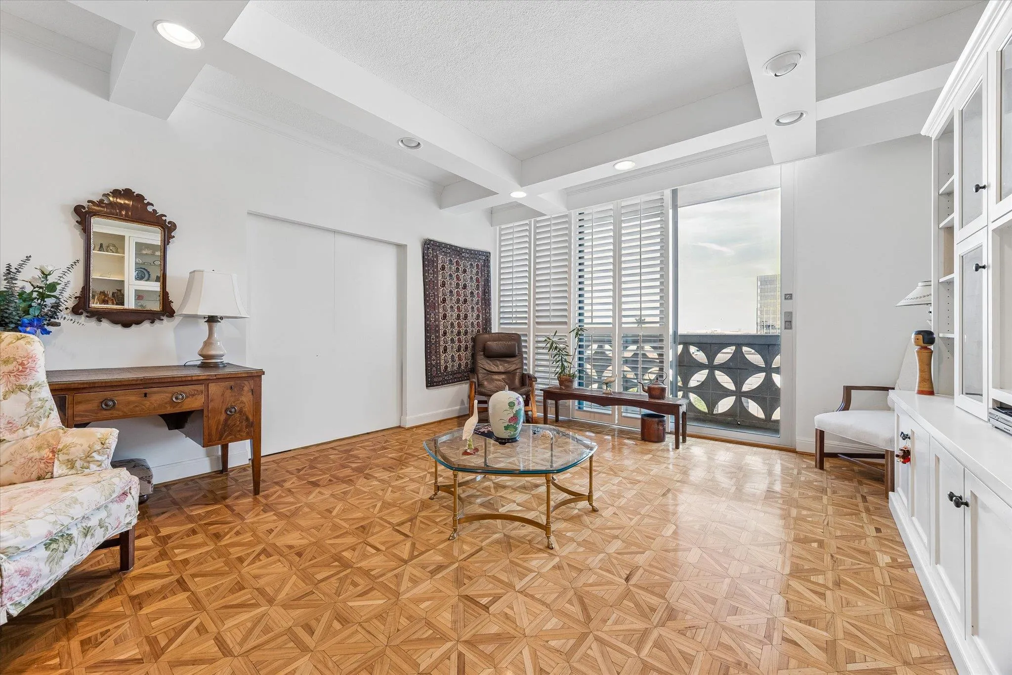 Photo 3 of 1801 LAVACA ST #6E