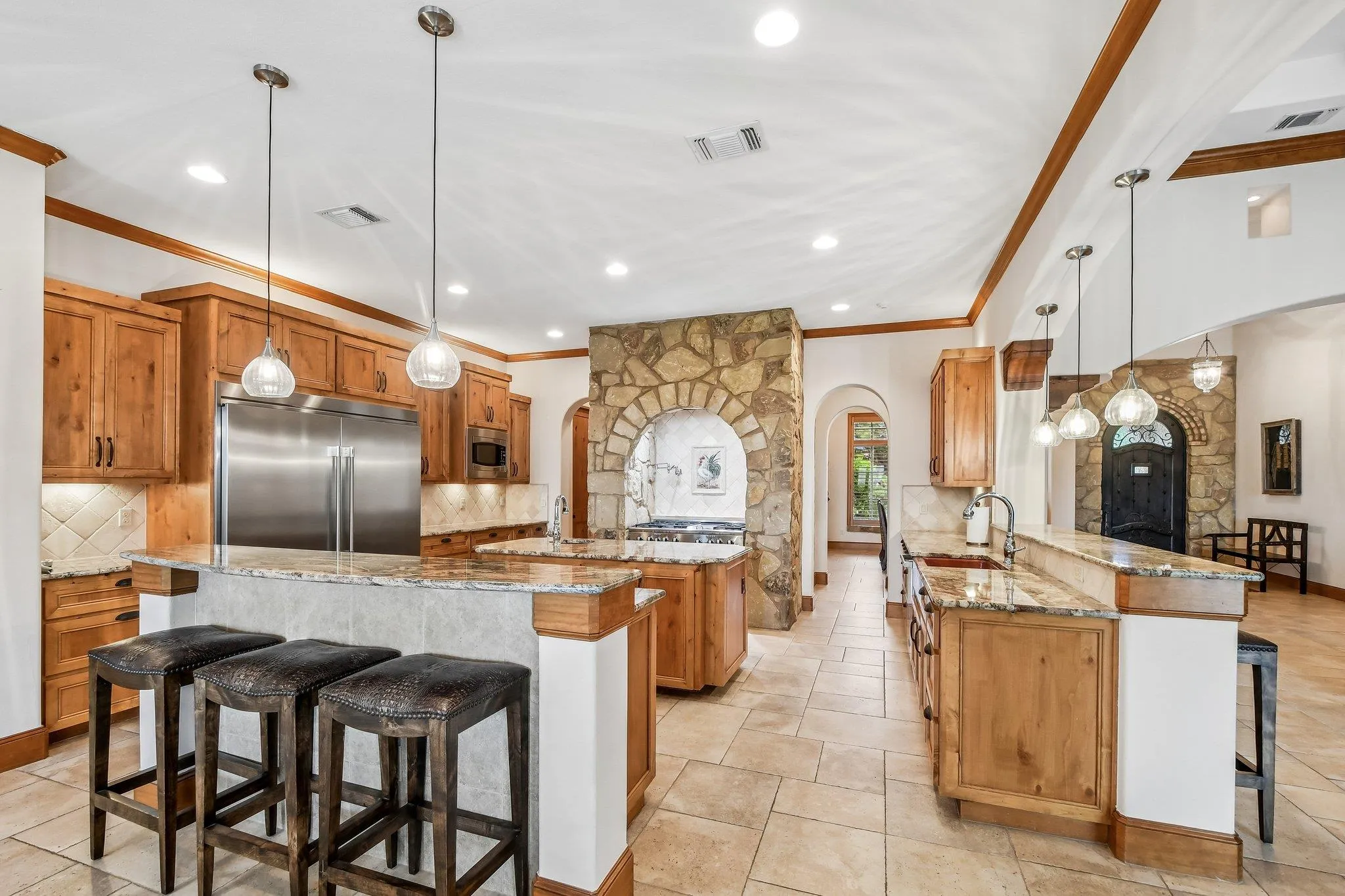 Photo 4 of 17701 NAVIGATION LN