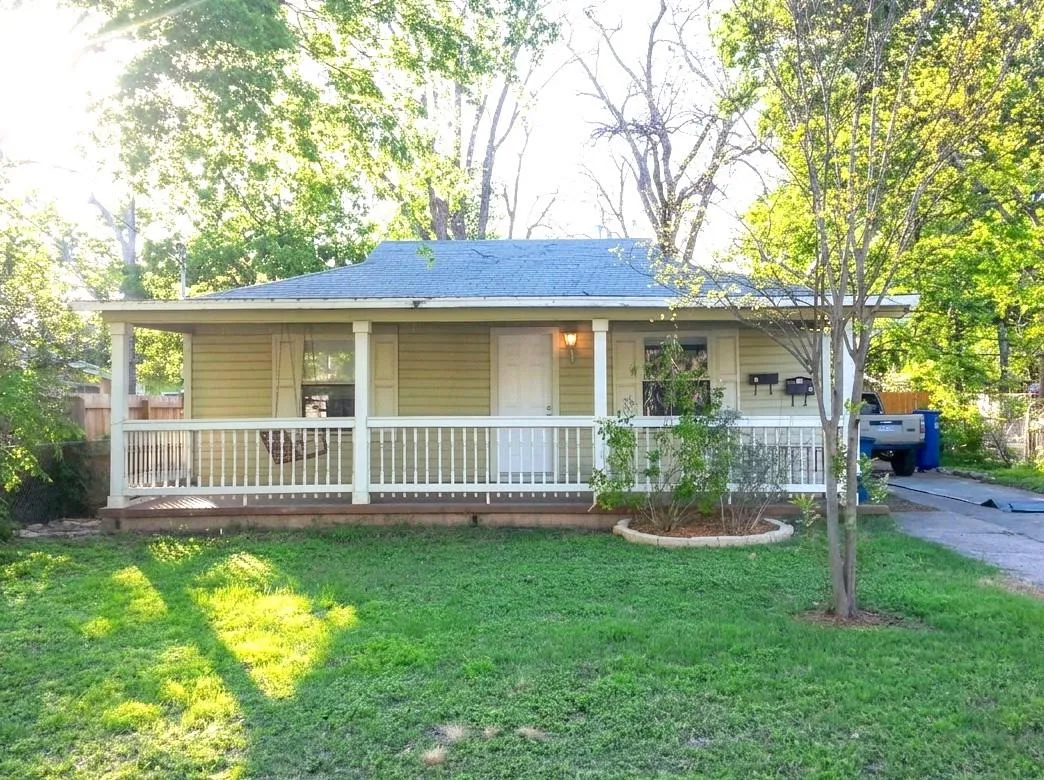 Photo of 5402 A/B HARMON AVE, Austin, TX, 78751