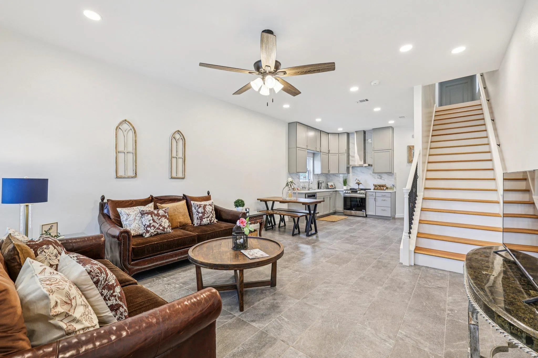 Photo 5 of 117 GOLF CREST DR #C