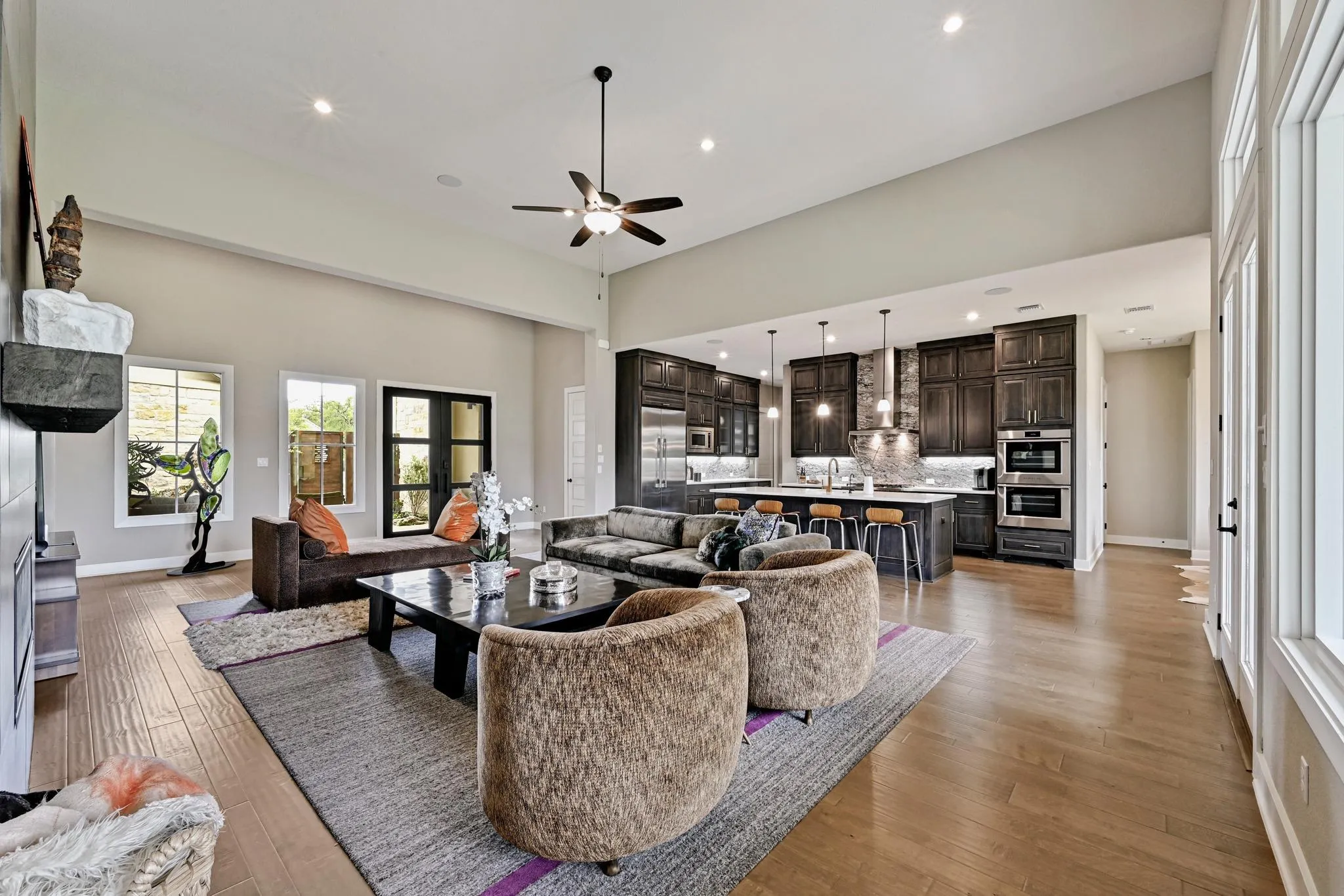 Photo 4 of 607 FLINTRIDGE TRL
