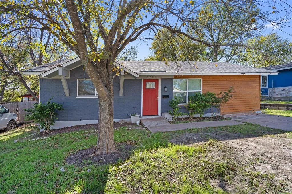 Photo 2 of 4707 LITTLE HILL CIR