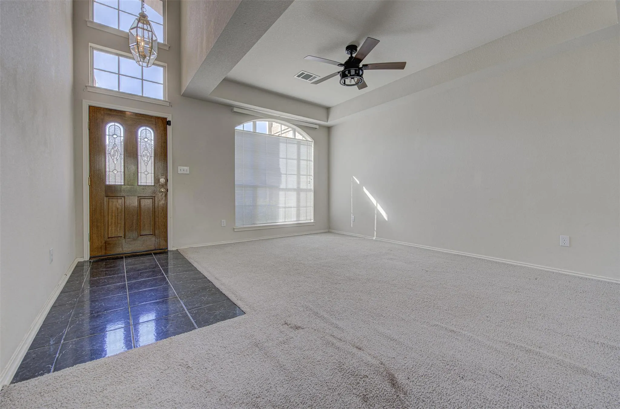 Photo 3 of 30011 OAKLAND HILLS DR