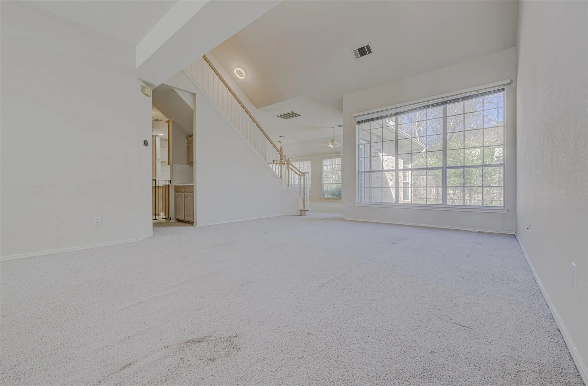 Photo 5 of 30011 OAKLAND HILLS DR