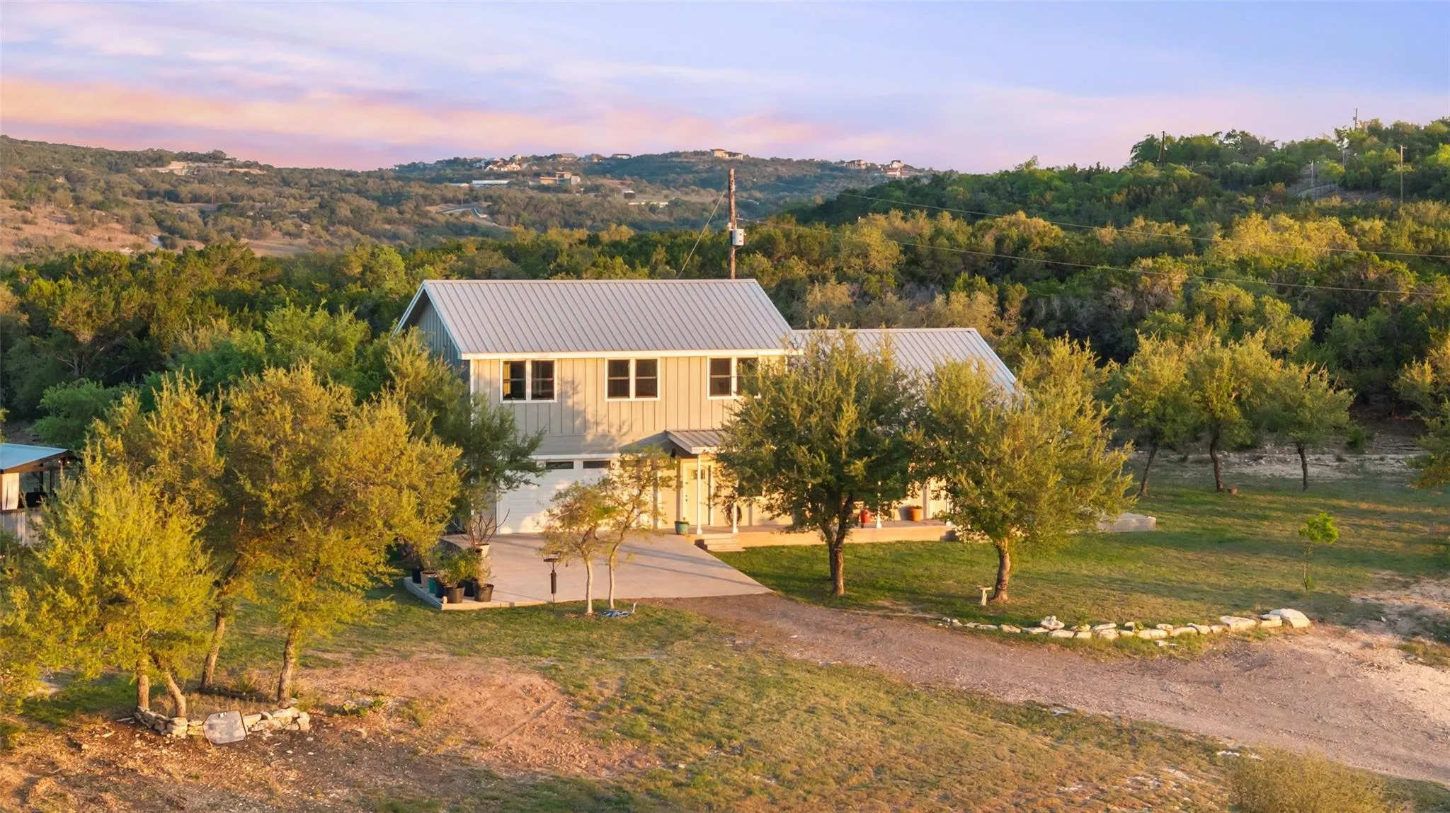 Photo of 2025 CRIPPLE CREEK STAGE RD, Dripping Springs, TX, 78620