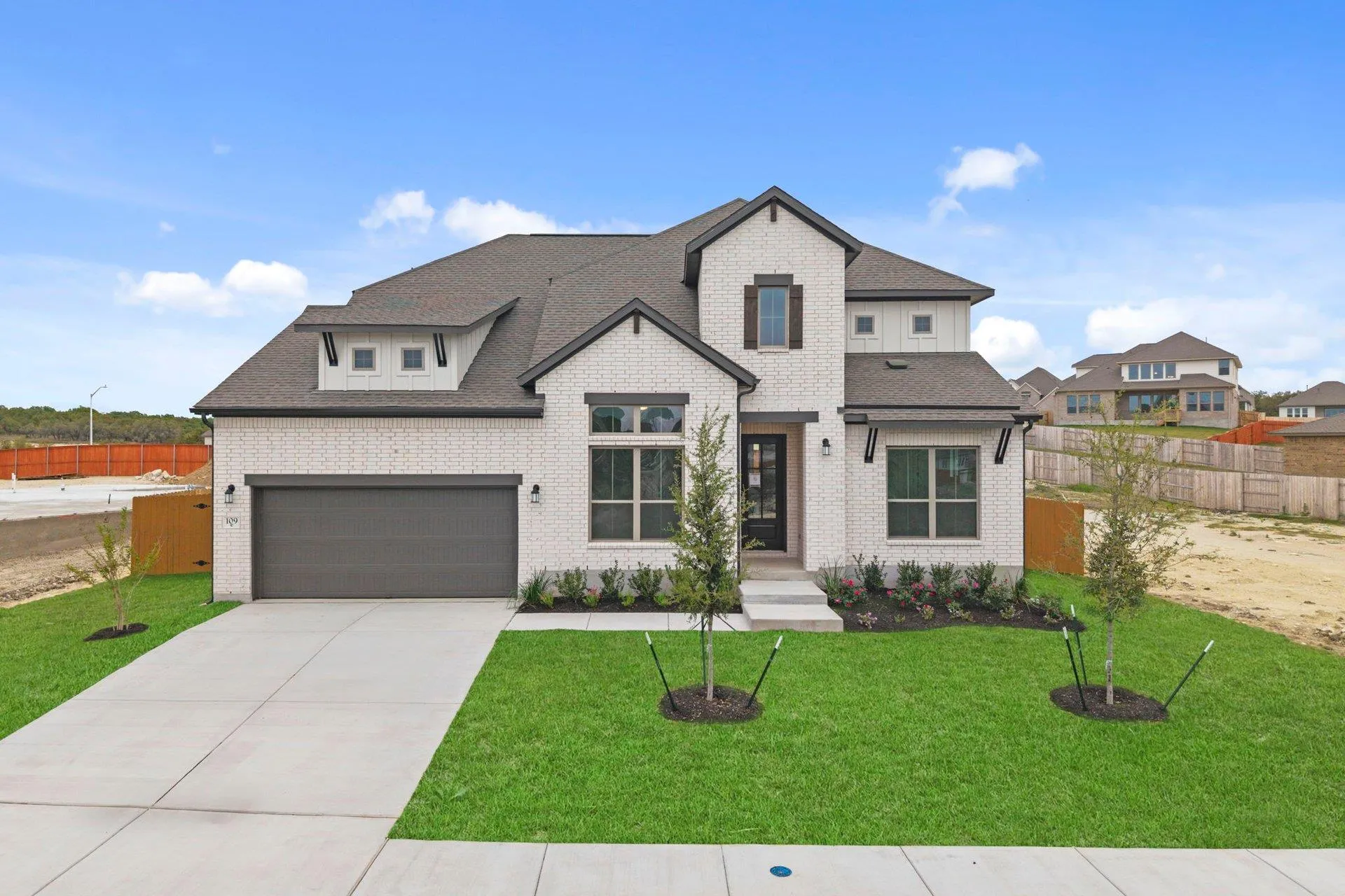 Photo 3 of 109 STATUE DR