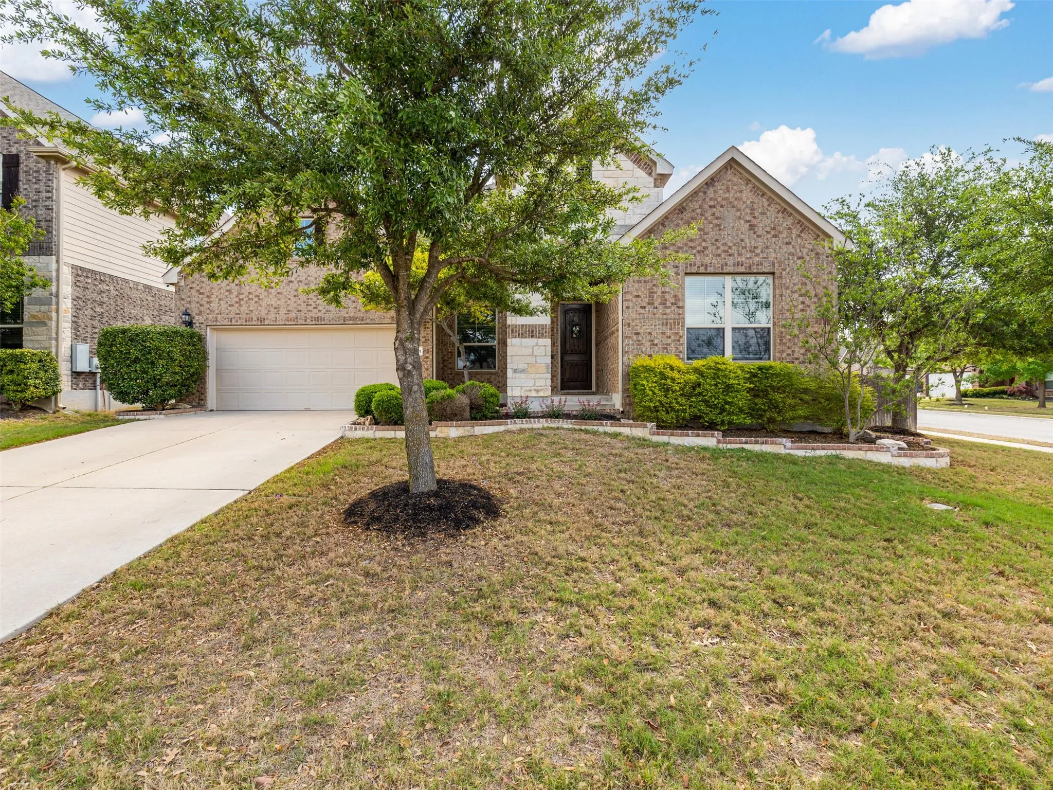 Photo 2 of 21301 MERVEIL DR