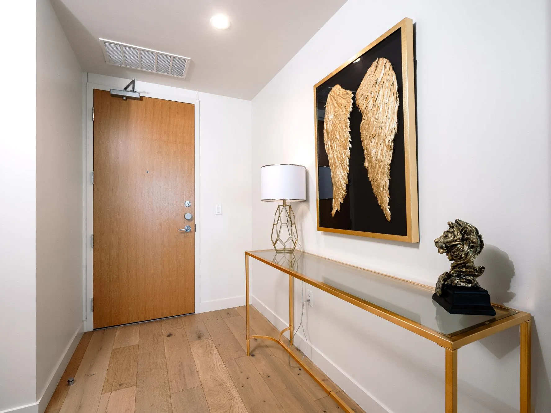Photo 5 of 44 EAST AVE #3707