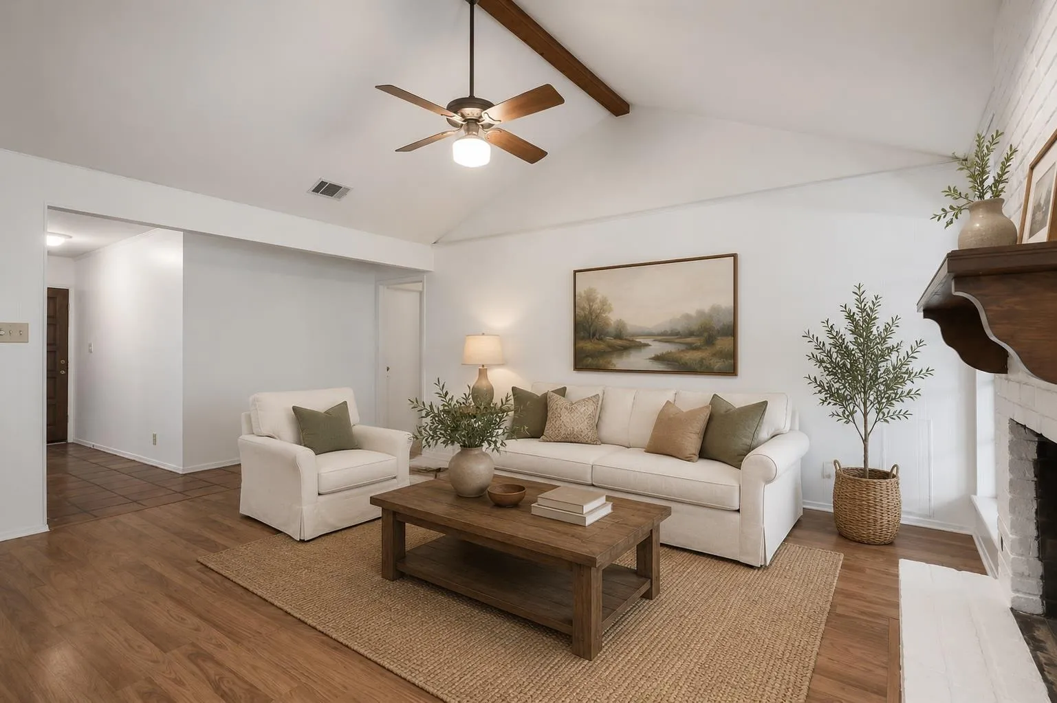 Photo 4 of 1007 QUAIL PARK DR