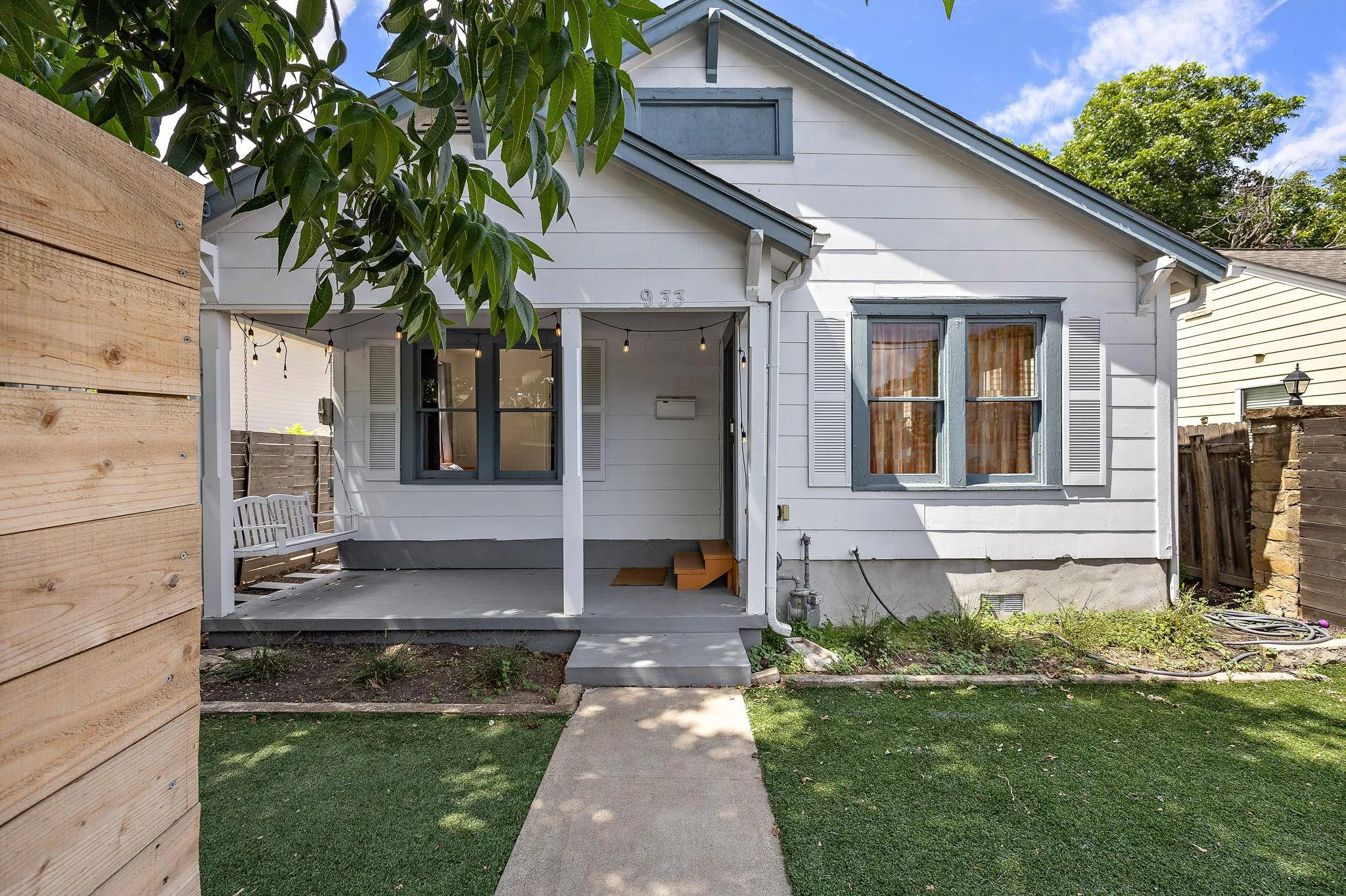 Photo of 933 E 51ST ST, Austin, 78751