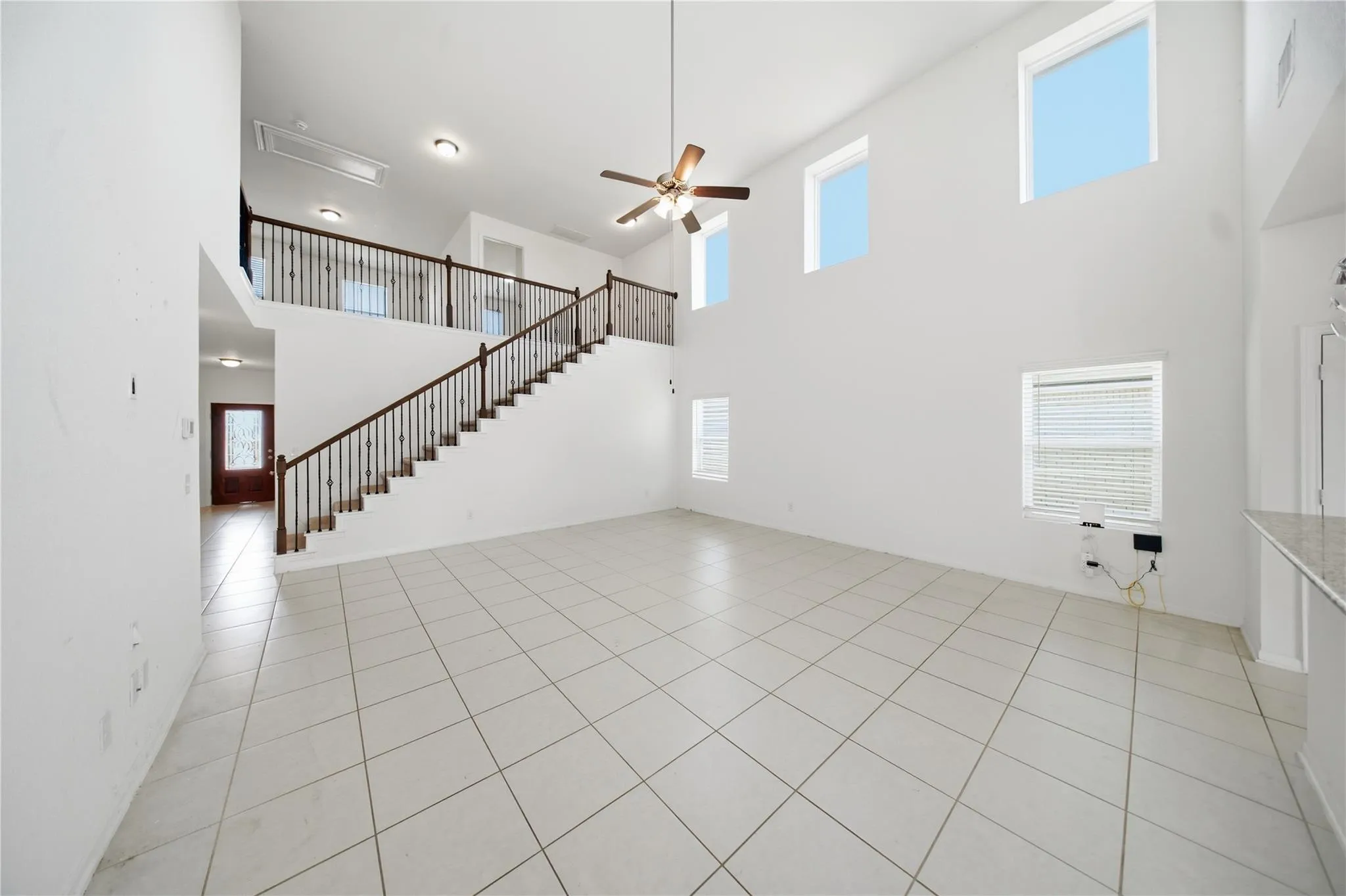 Photo 5 of 513 WARLANDER WAY