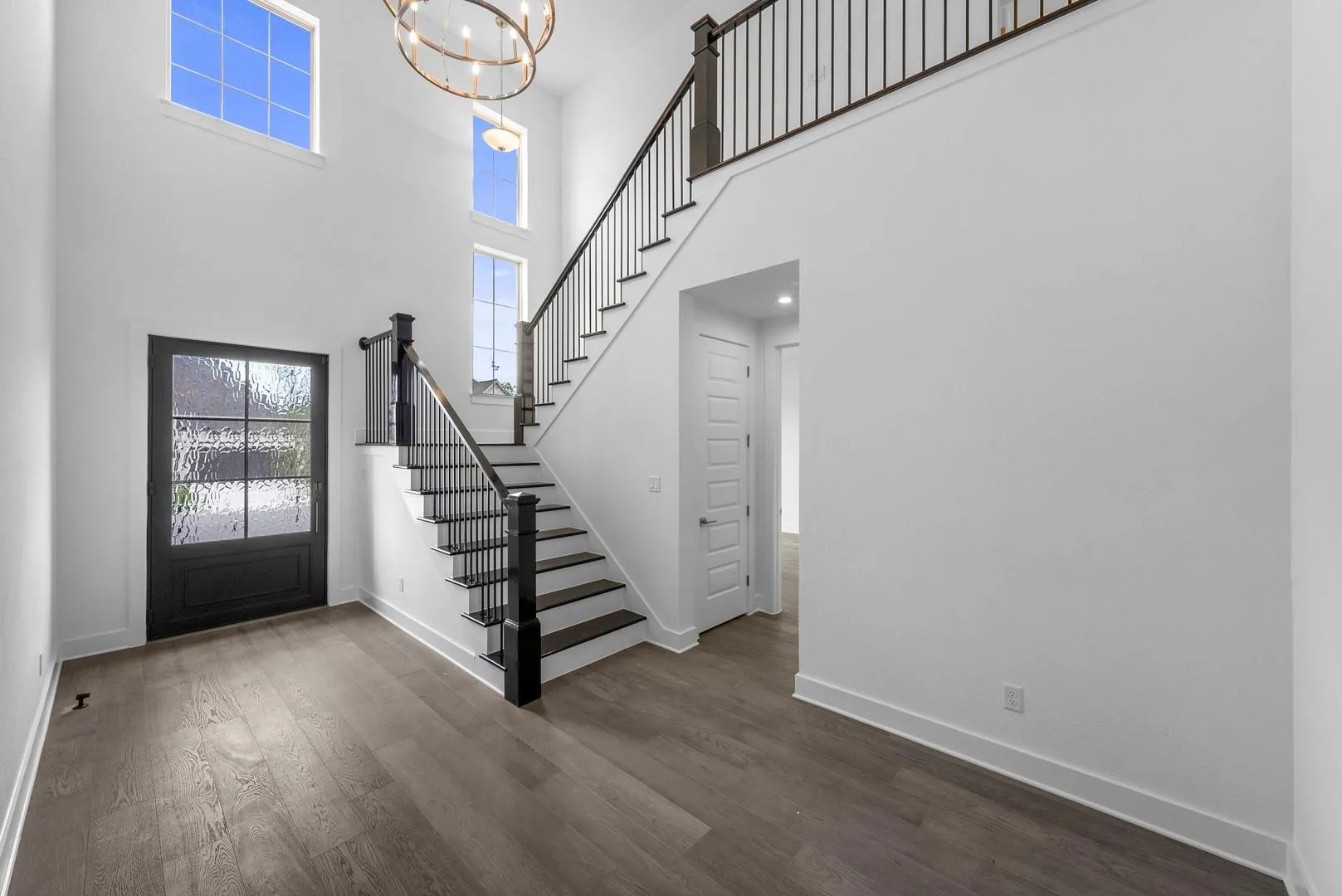 Photo 3 of 204 MATON WAY