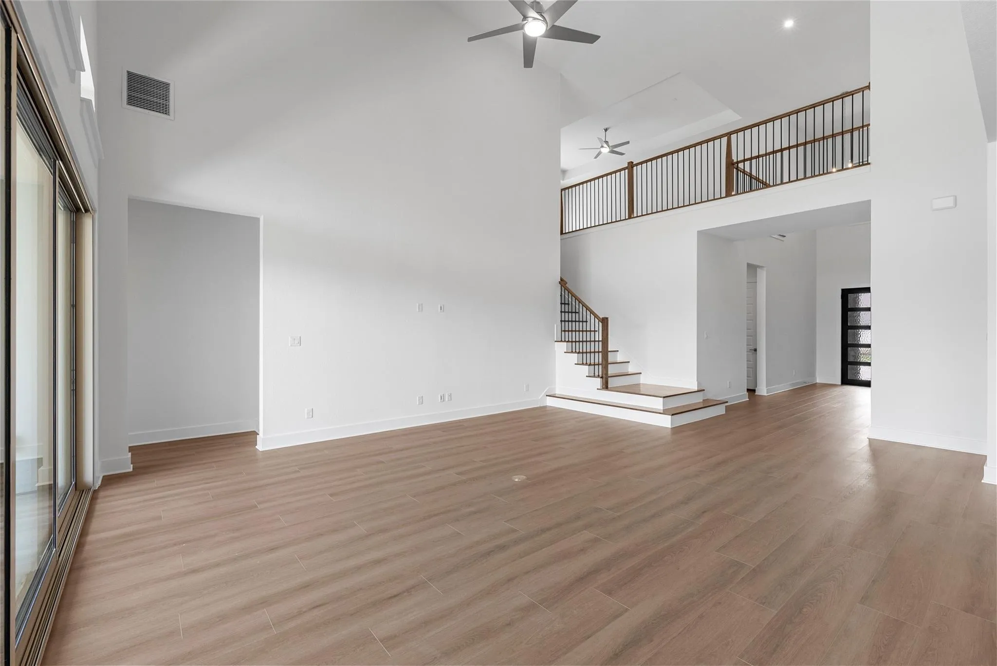 Photo 4 of 208 MATON WAY