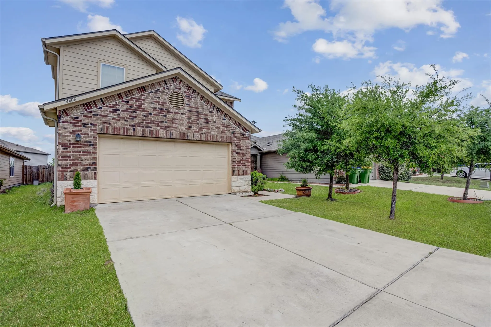 Photo 3 of 14406 BOUDIN CT